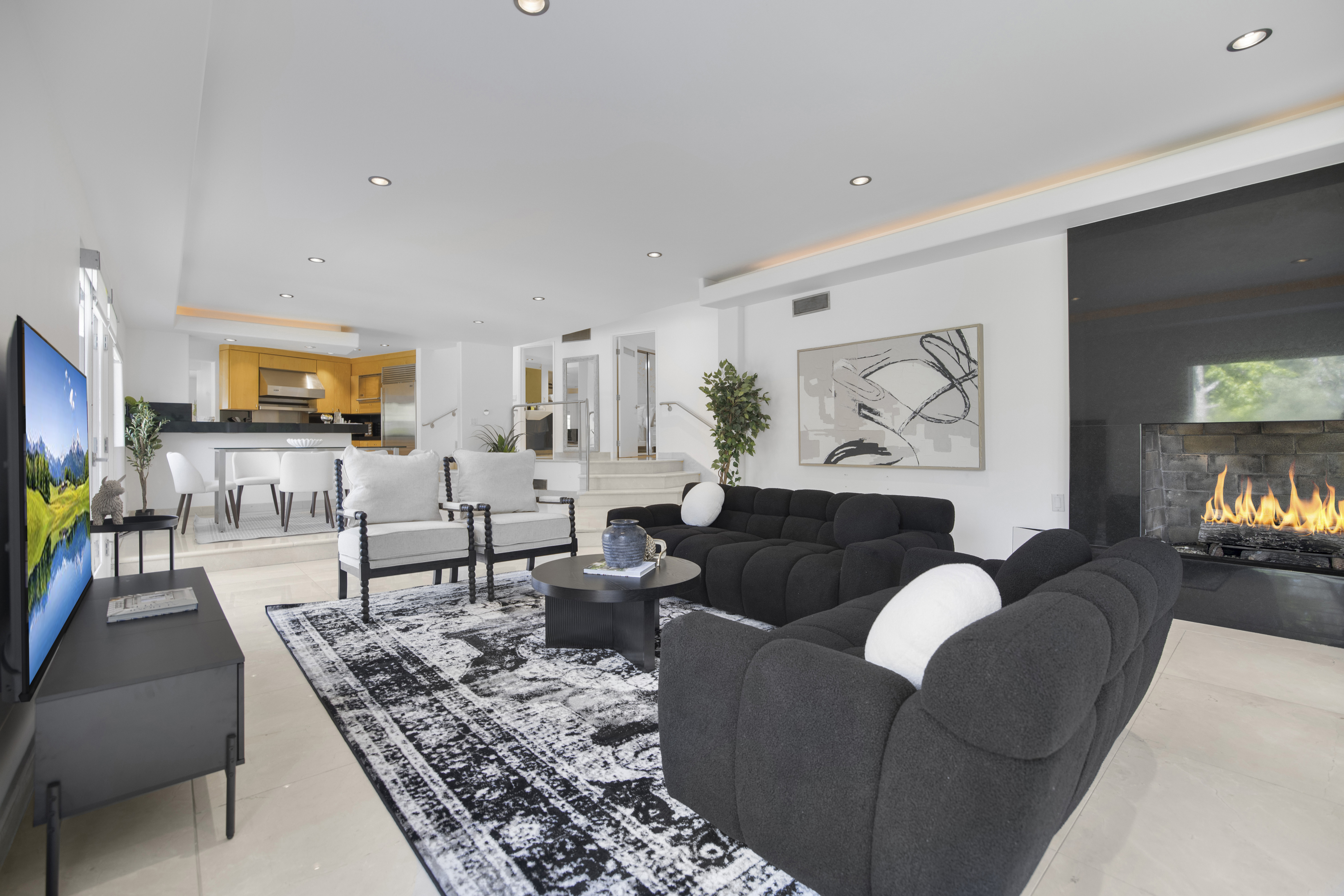 House Safran Beachwood Hollywood: Luxury 3-Bedroom Villa with Hot Tub and Rooftop Deck, Hollywood