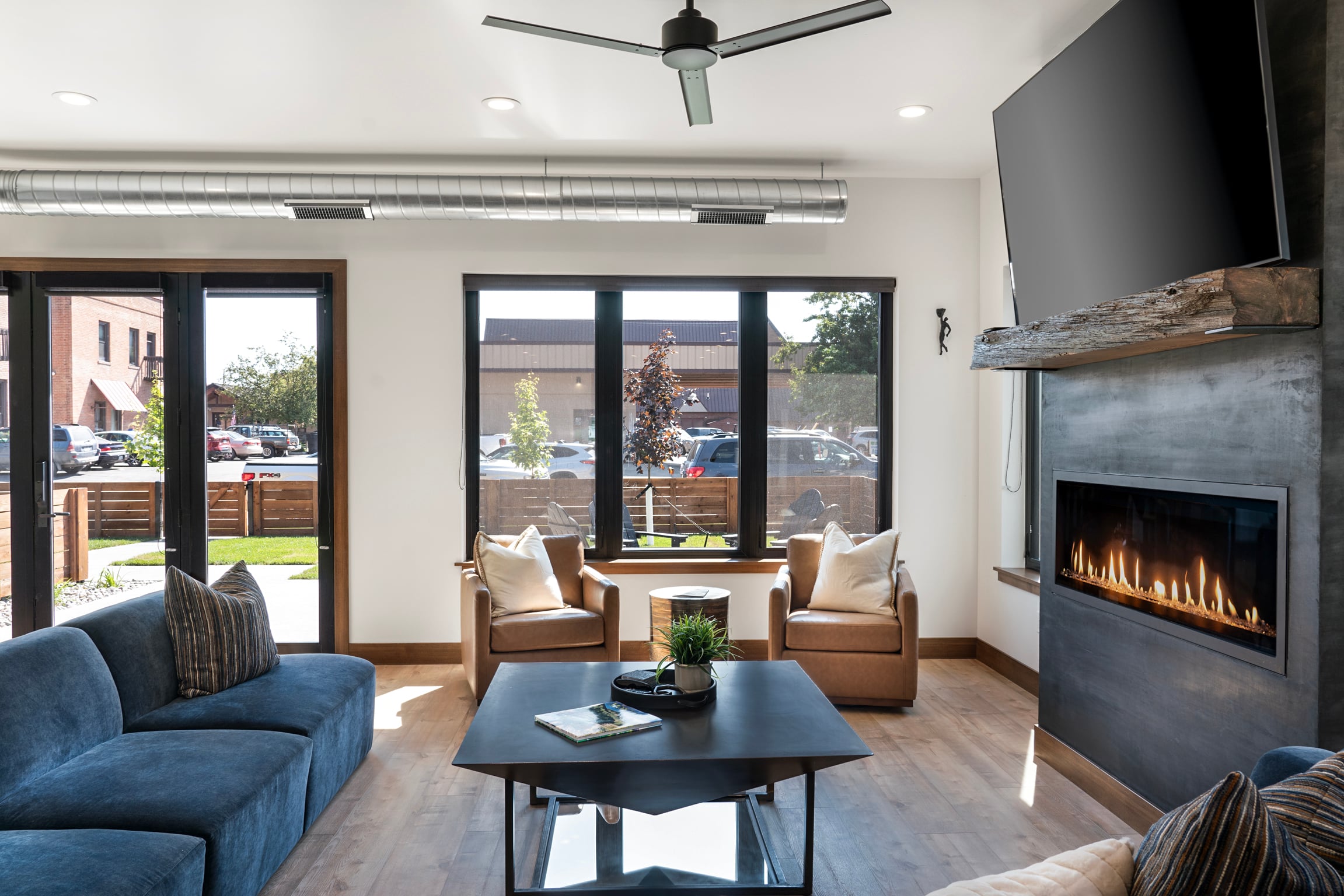 House Safran Bigfork Flathead: Luxury 3-Bedroom Ski Chalet with Hot Tub and Fireplace, Flathead County Montana