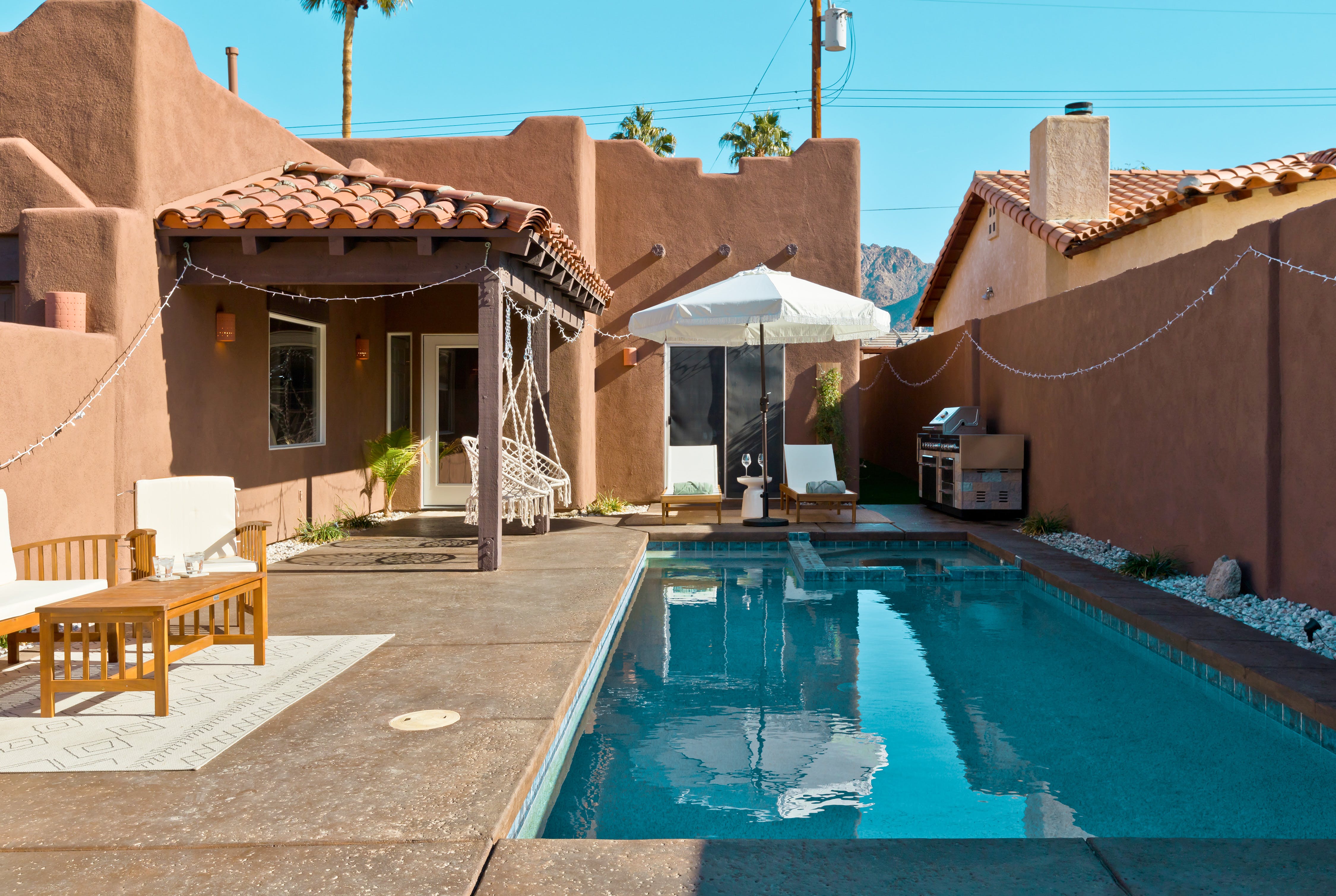 House Safran Indian Wells La Quinta: Luxury 3-Bedroom Villa with Heated Pool and Hot Tub, La Quinta