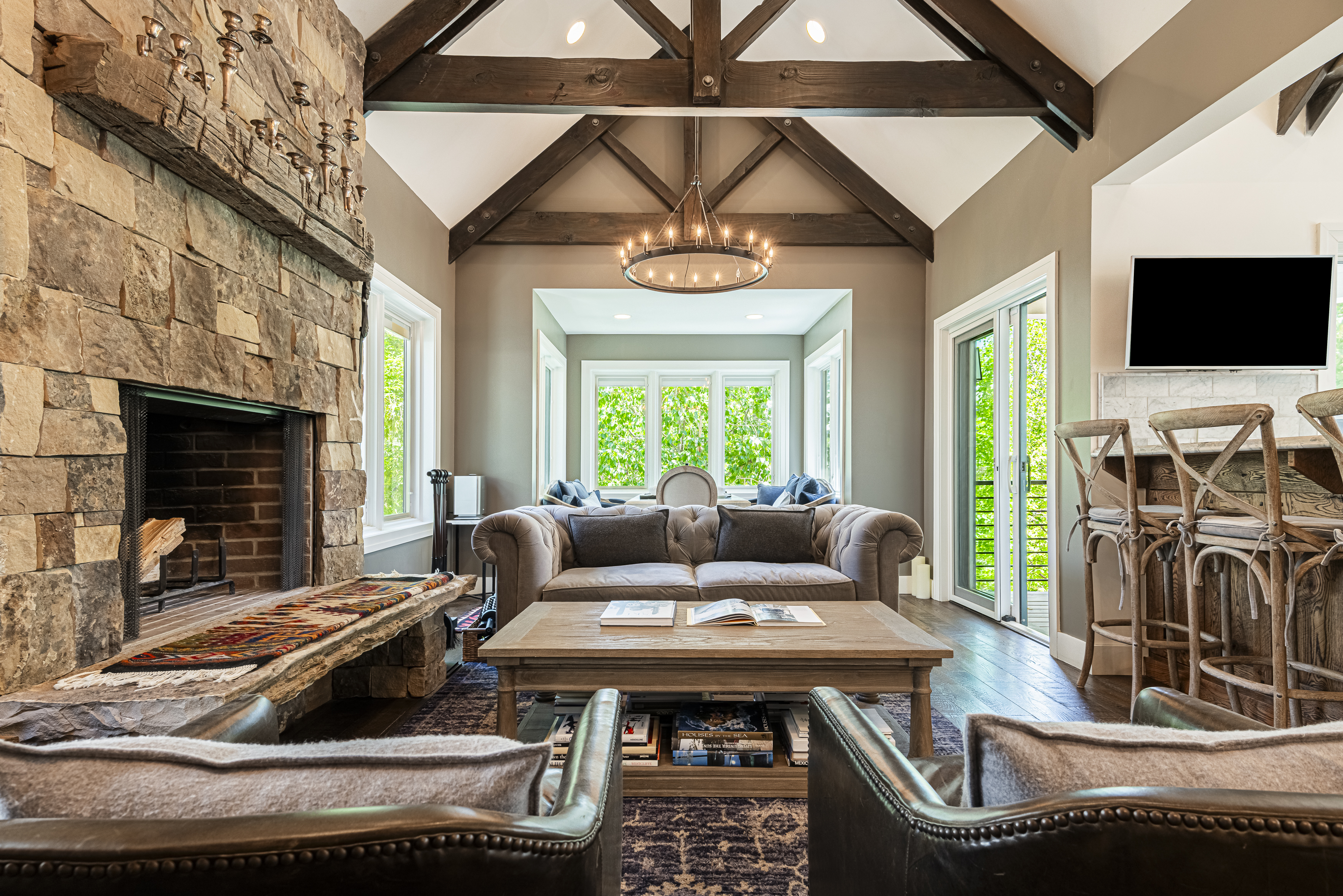 House Safran McPolin Park City: Luxury 4-Bedroom House with Hot Tub and Fireplace, Park City