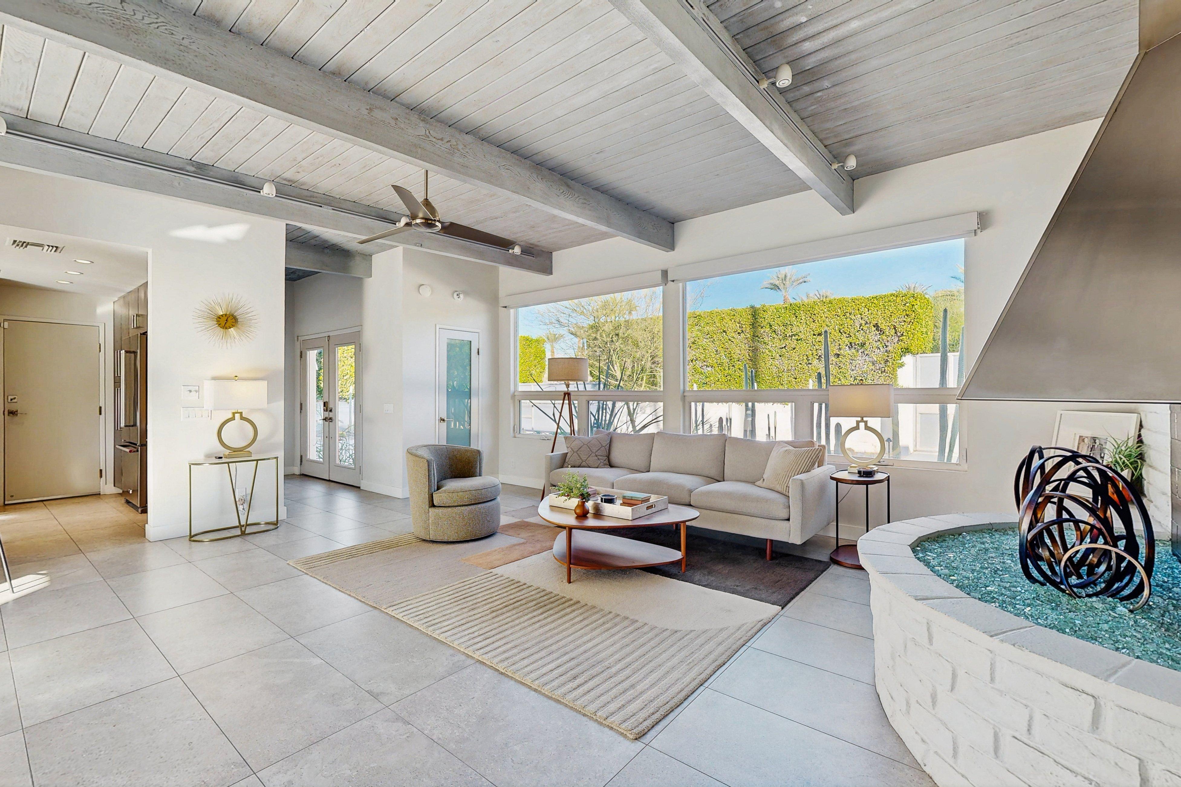 House Safran Movie Colony: Luxury 2-Bedroom Villa with Private Pool and Air Conditioning, Palm Springs