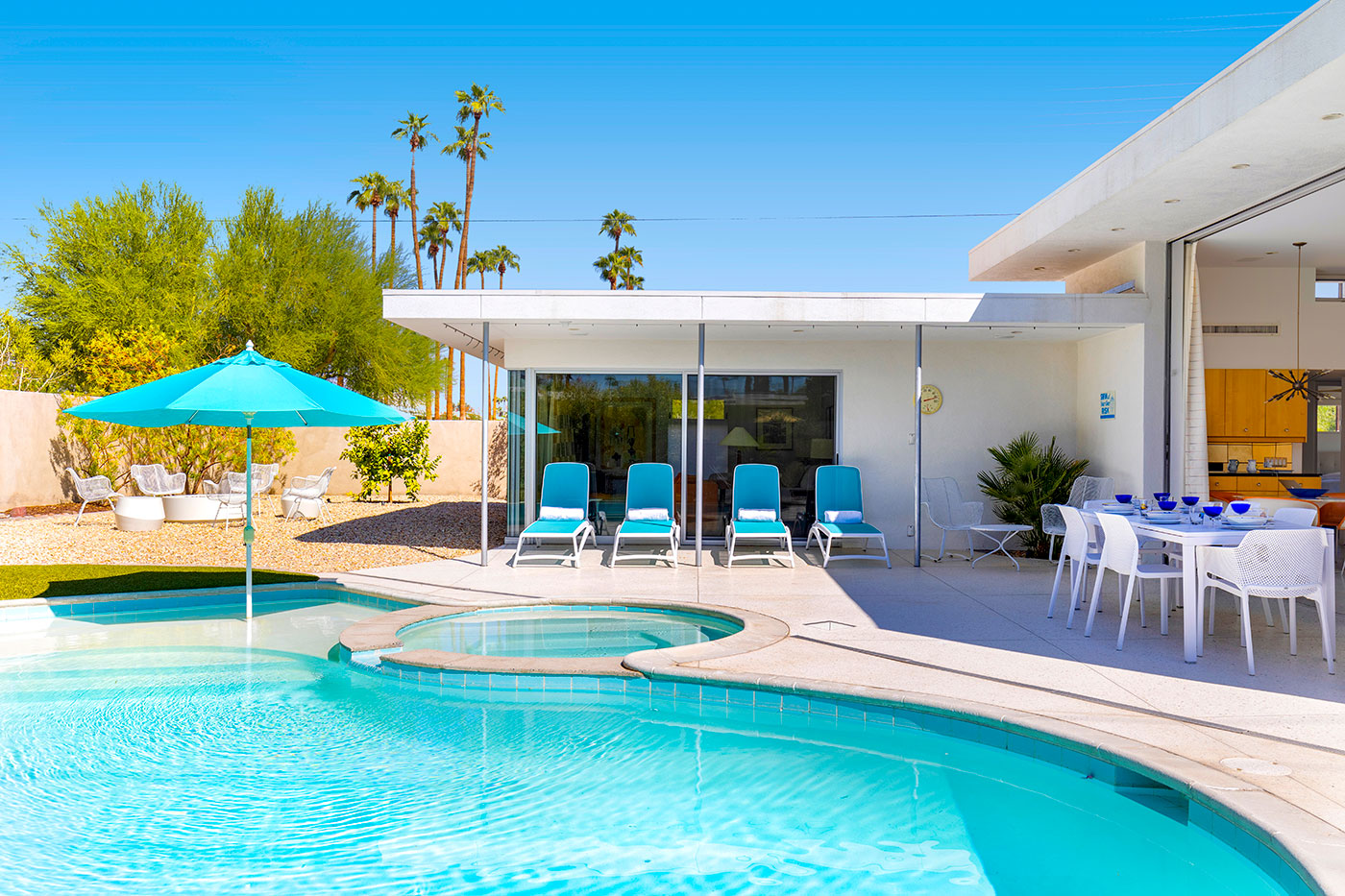 House Safran Tahquitz Cathedral City: Luxury 2-Bedroom Villa with Private Pool and Hot Tub, Cathedral City