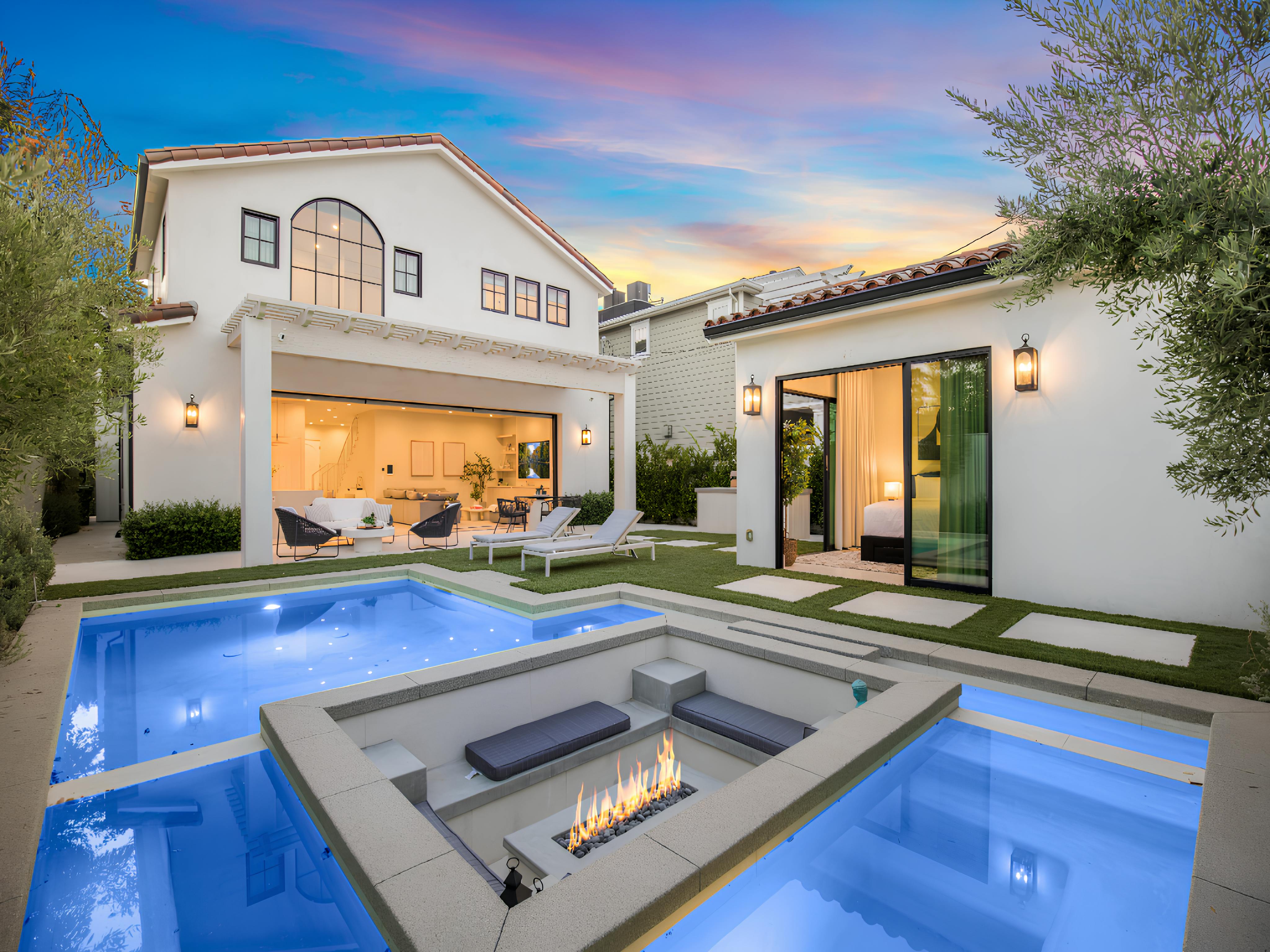 House Safran Tujunga Studio City: Luxury 5-Bedroom Villa with Private Pool and Hot Tub, Studio City