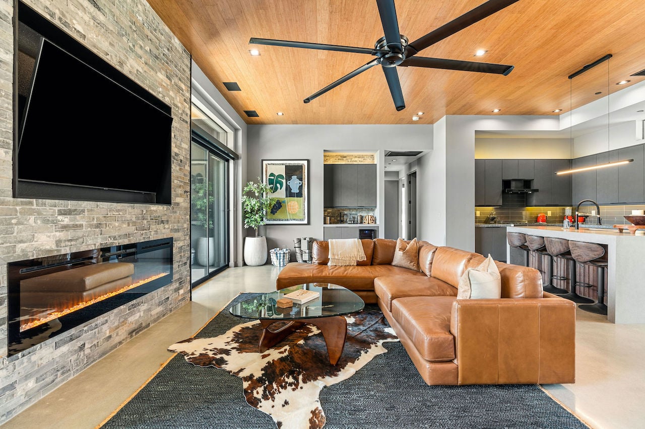 House Safran Wonder Joshua Tree: Luxury 4-Bedroom Villa with Private Pool and Hot Tub, Joshua Tree