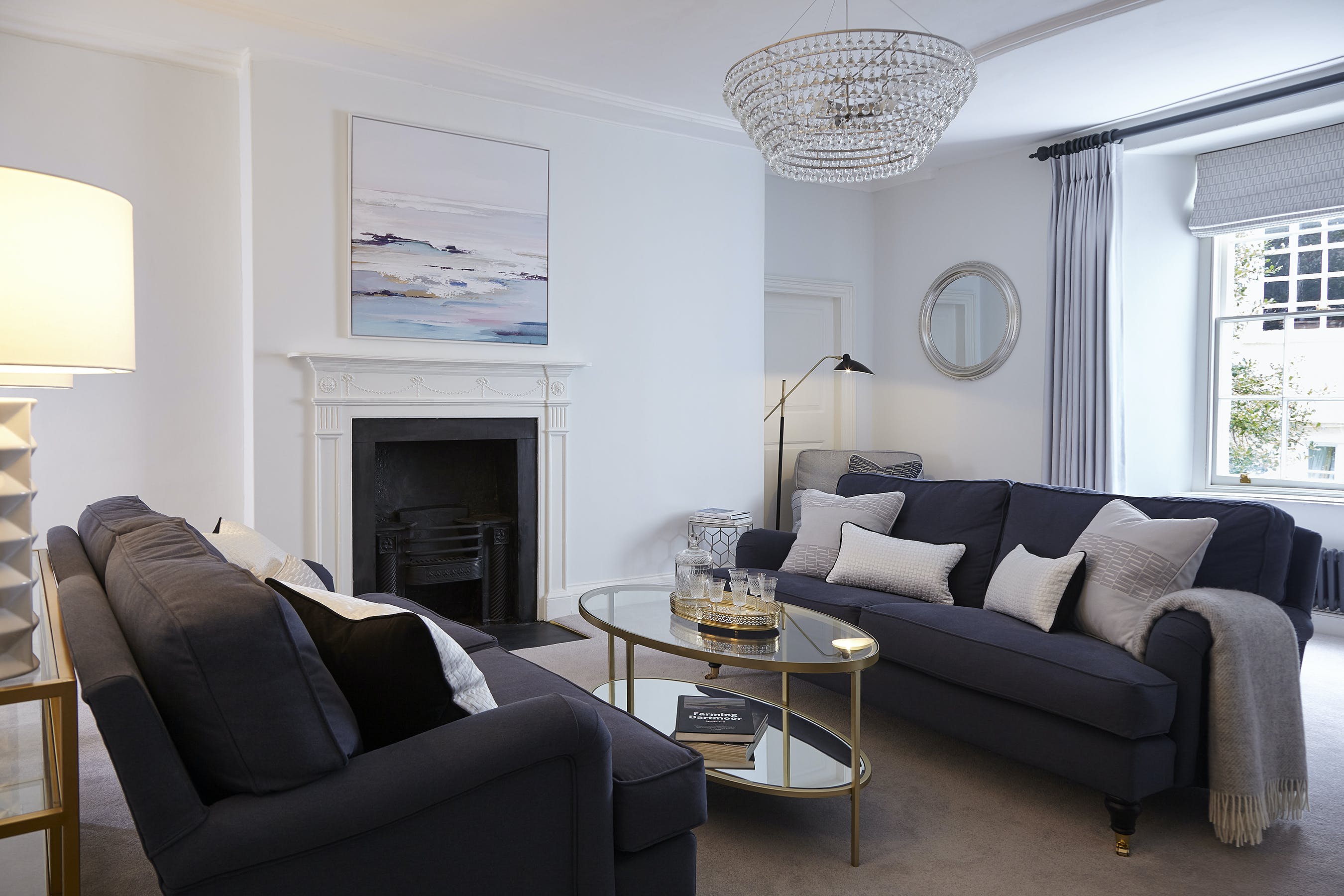 House Zephyr Dartington Totnes: Charming 3-Bedroom Townhouse with Spa and Parking, Totnes