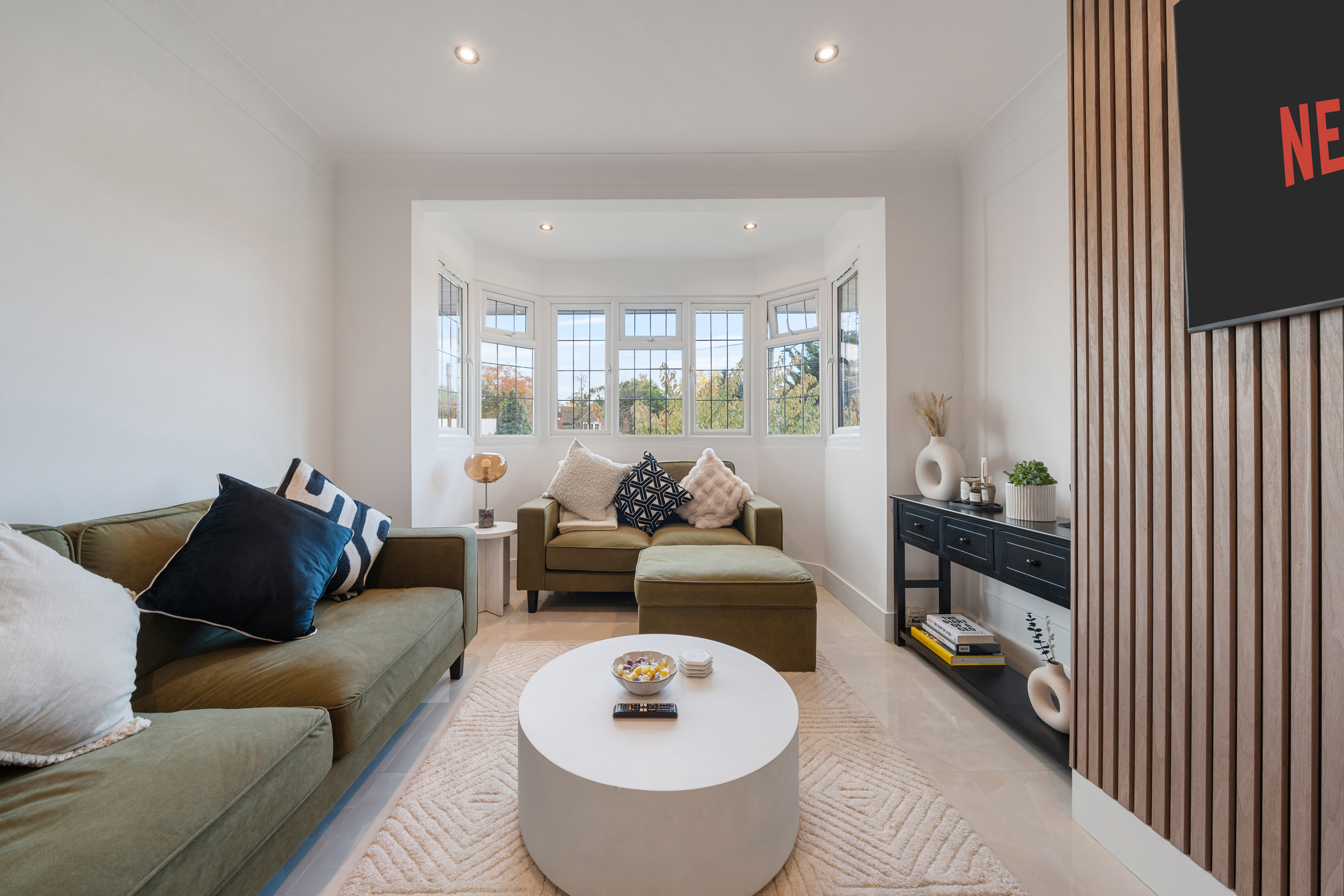 House Zephyr Friern Barnet Finchley: Luxury 2-Bedroom Apartment with Private Parking, Finchley London