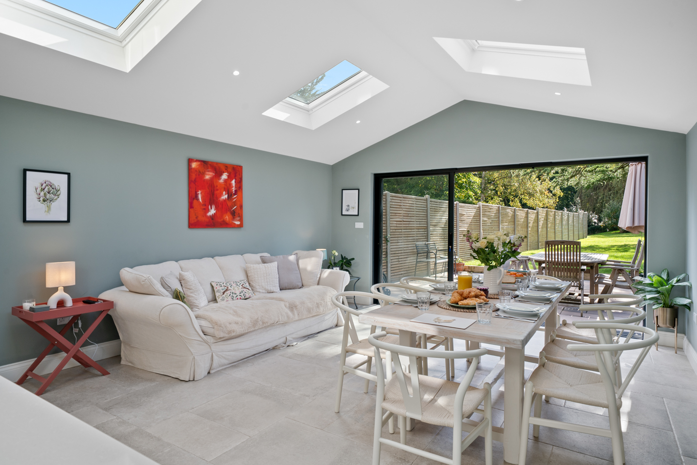 House Zephyr Hampstead Finchley: Luxury 3-Bedroom House with Private Parking in Finchley, London