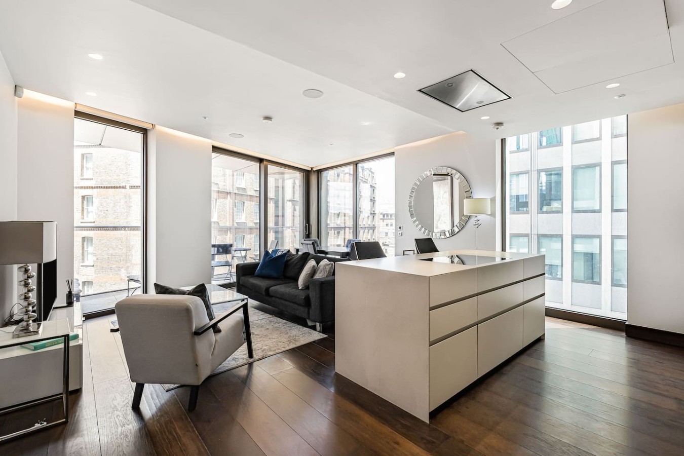 House Zephyr Hawthorn Westminster: Luxury 2-Bedroom Apartment with Air Conditioning and Private Parking, Westminster London