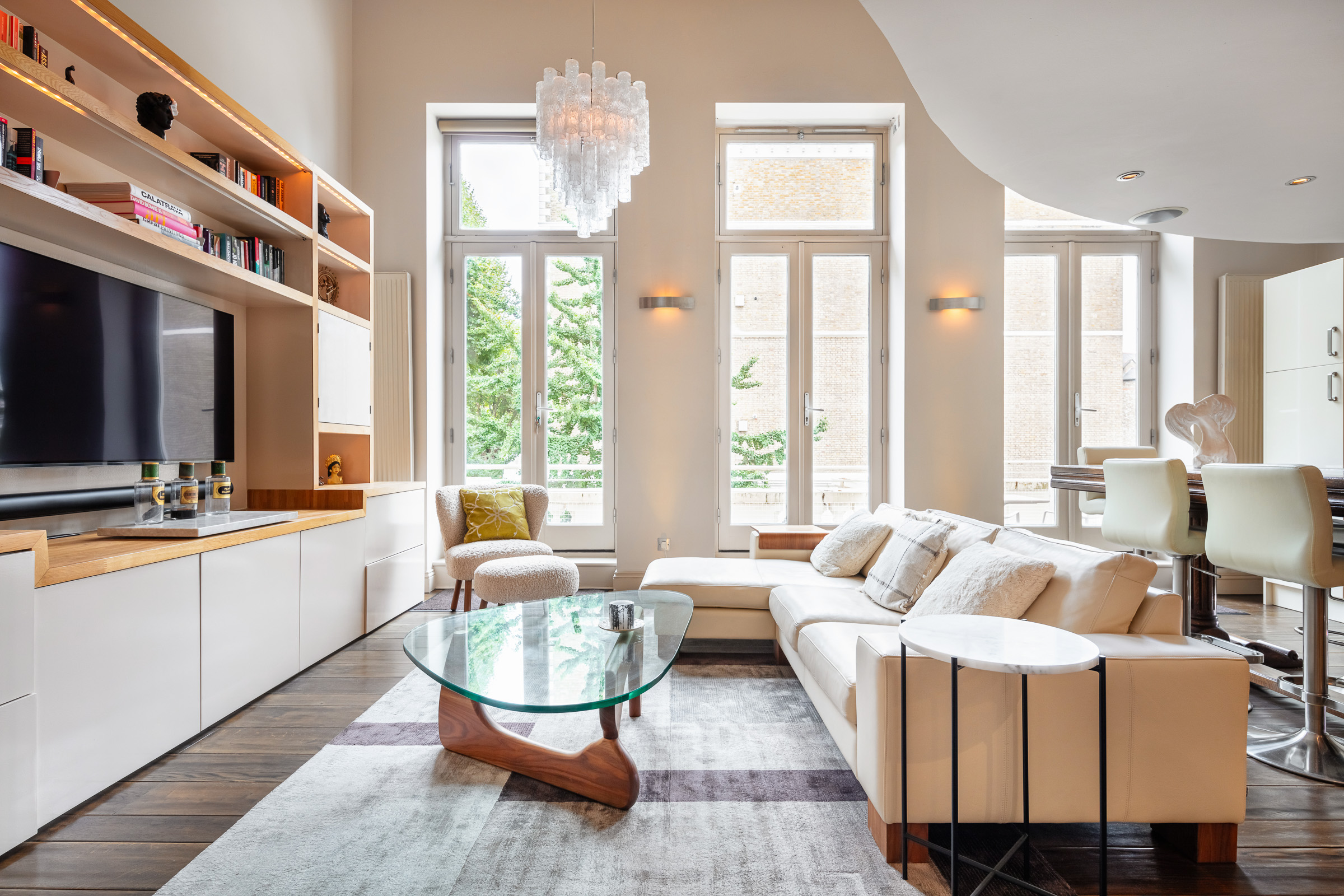 House Zephyr Kennington Earl’s Court: Luxury 1-Bedroom Apartment with Spa and Family Features, Earl’s Court London