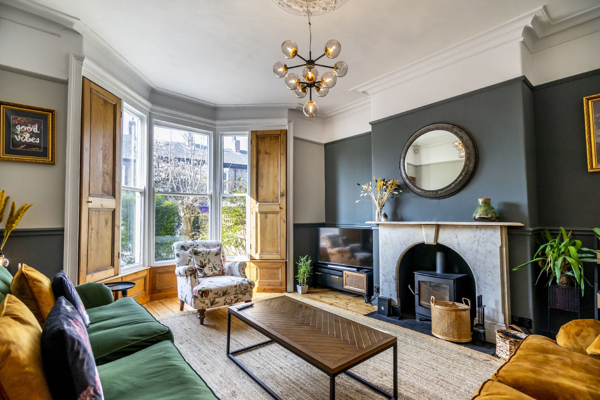 House Zephyr Rowntree York: Luxury 3-Bedroom Apartment with Spa and BBQ, York City Centre
