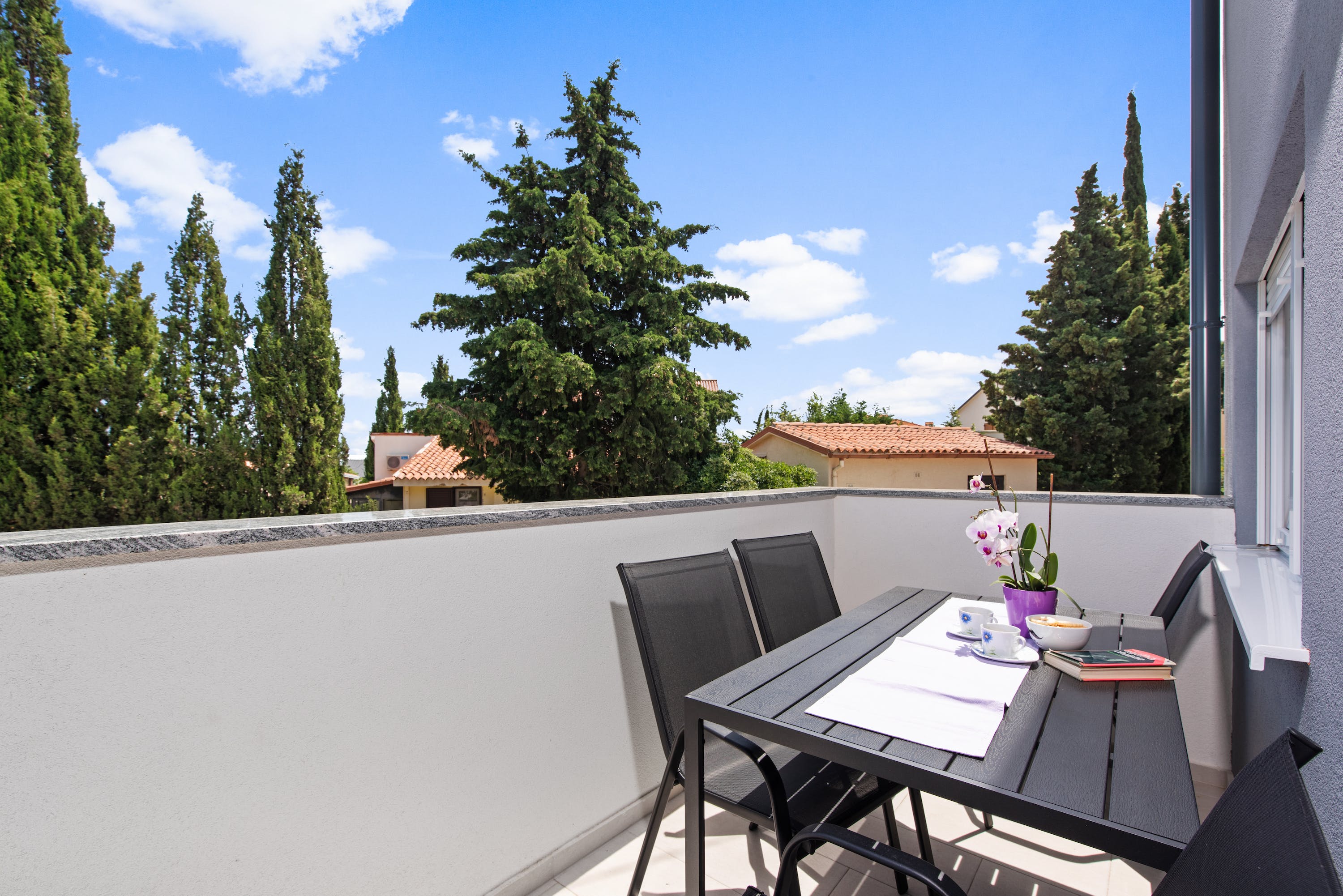 Kuća Libeccio Škrila Premantura: Modern 3-Bedroom Apartment with Sea Views and BBQ, Premantura Istria Croatia