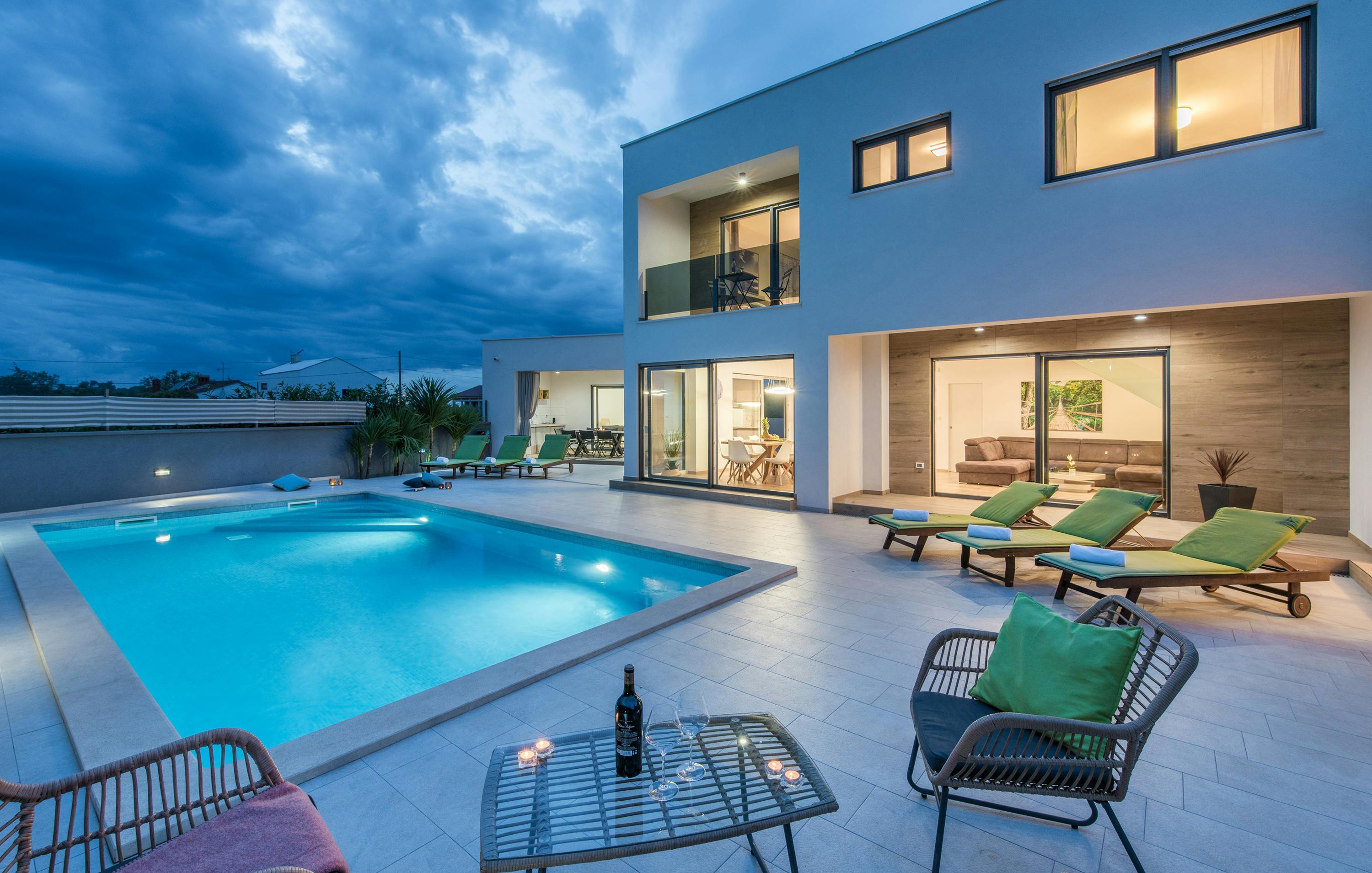Kuća Zlatna Uvala Pula: Luxury 3-Bedroom Apartment with Pool and Sea Views, Istria, Croatia