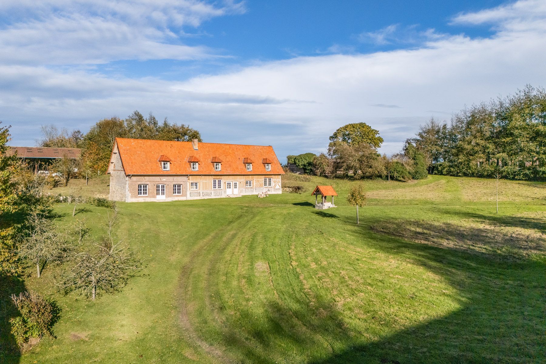 Manoir Écume Veules Bourg-Dun: 4-Bedroom Heritage Farmhouse with Spa and Tennis Near Norman