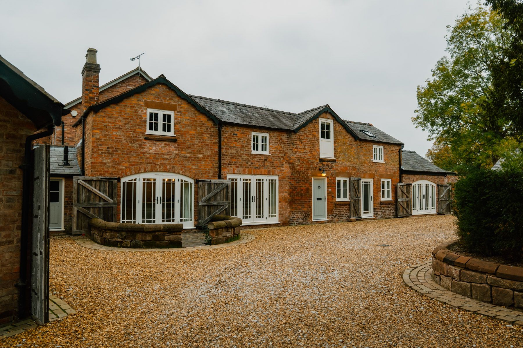 Manor Hawthorn Beeston Tarporley: 5-Bedroom Countryside Cottage with Spa in Cheshire | Sleeps