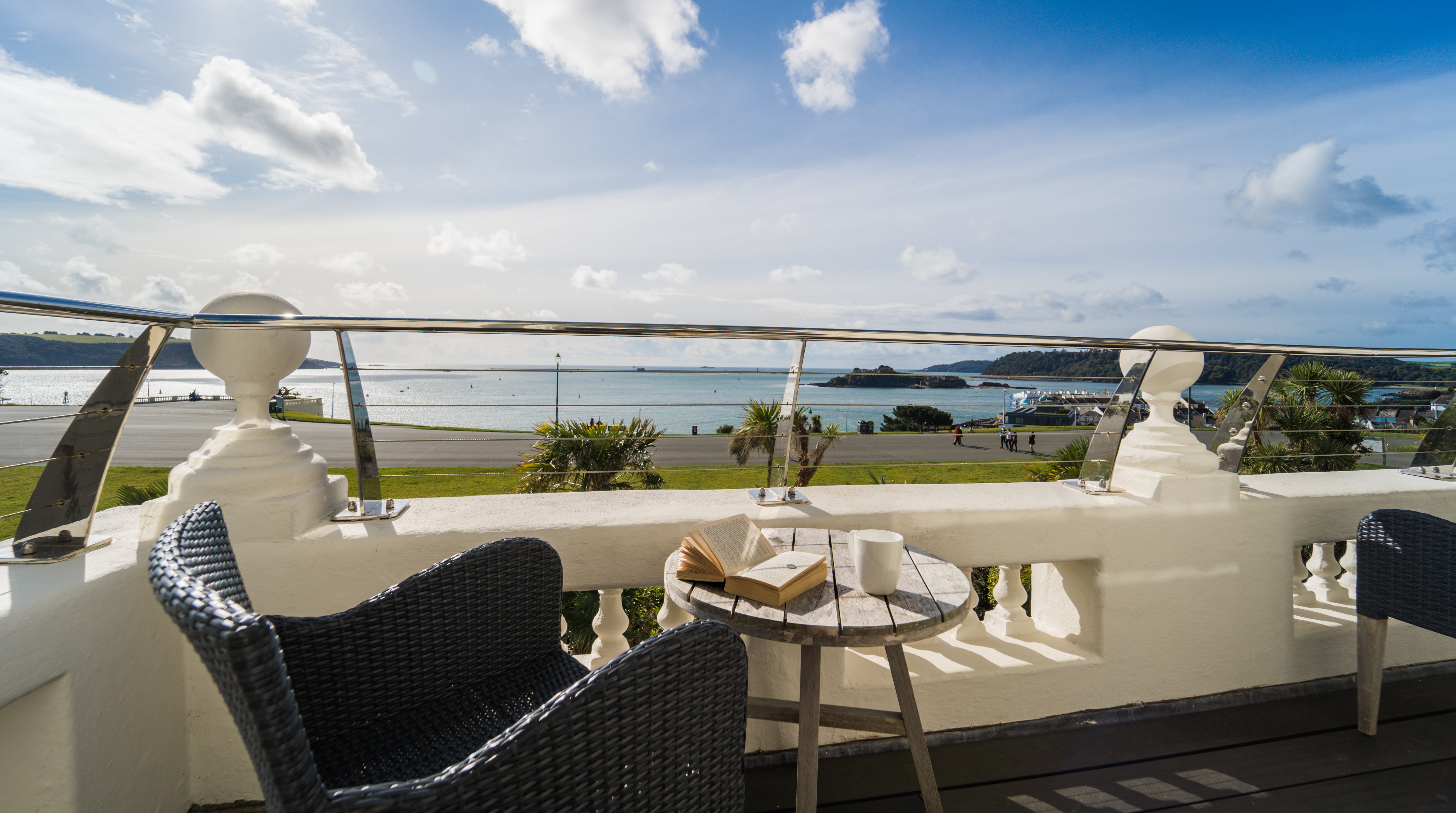 Manor Helm Hawthorn Plymouth: Luxury 1-Bedroom Apartment with Seaview and Spa, Plymouth Devon