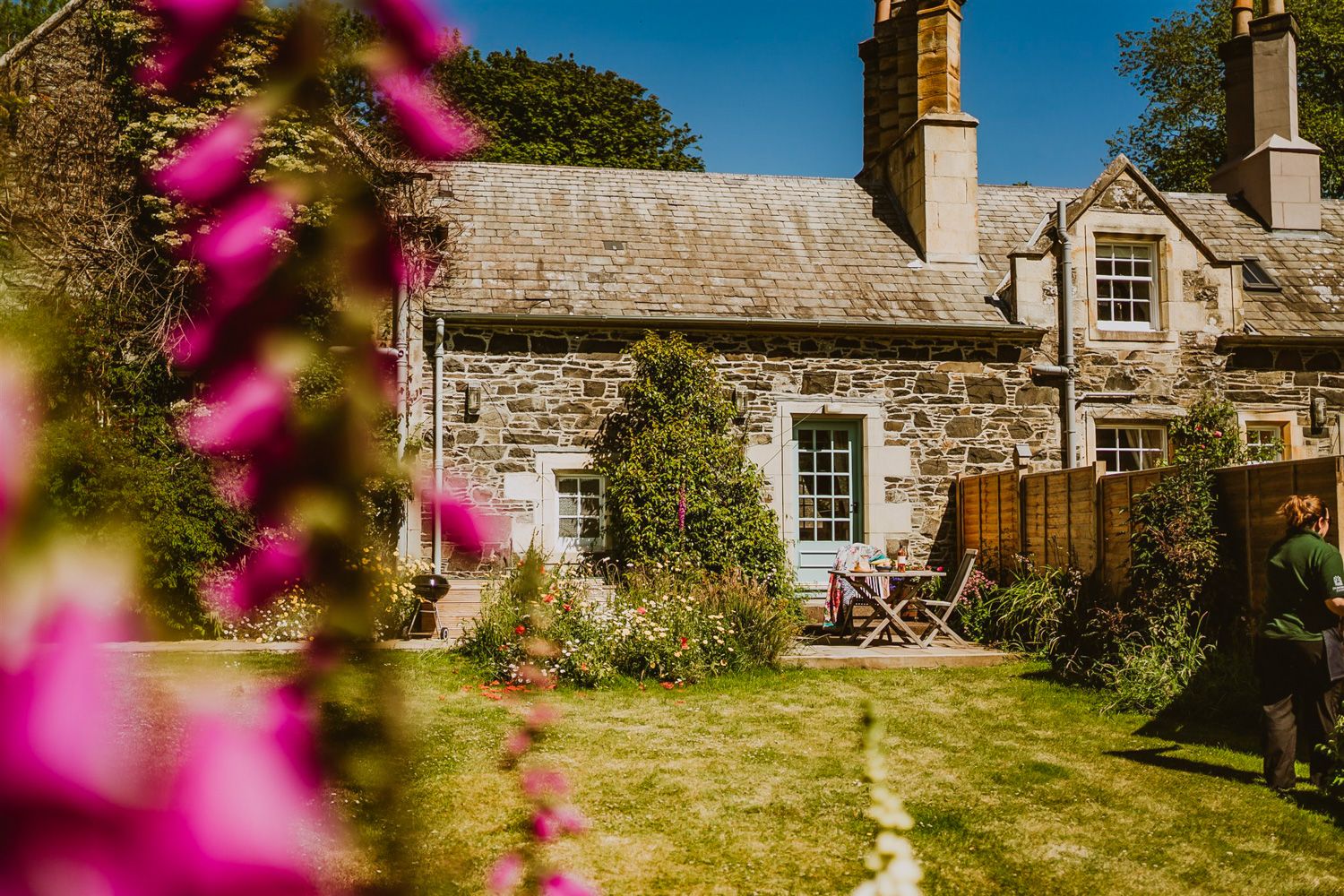 Manor Thistle Mellerstain Earlston: 2-Bedroom Sea View Cottage with Spa on a Private Scottish Bo