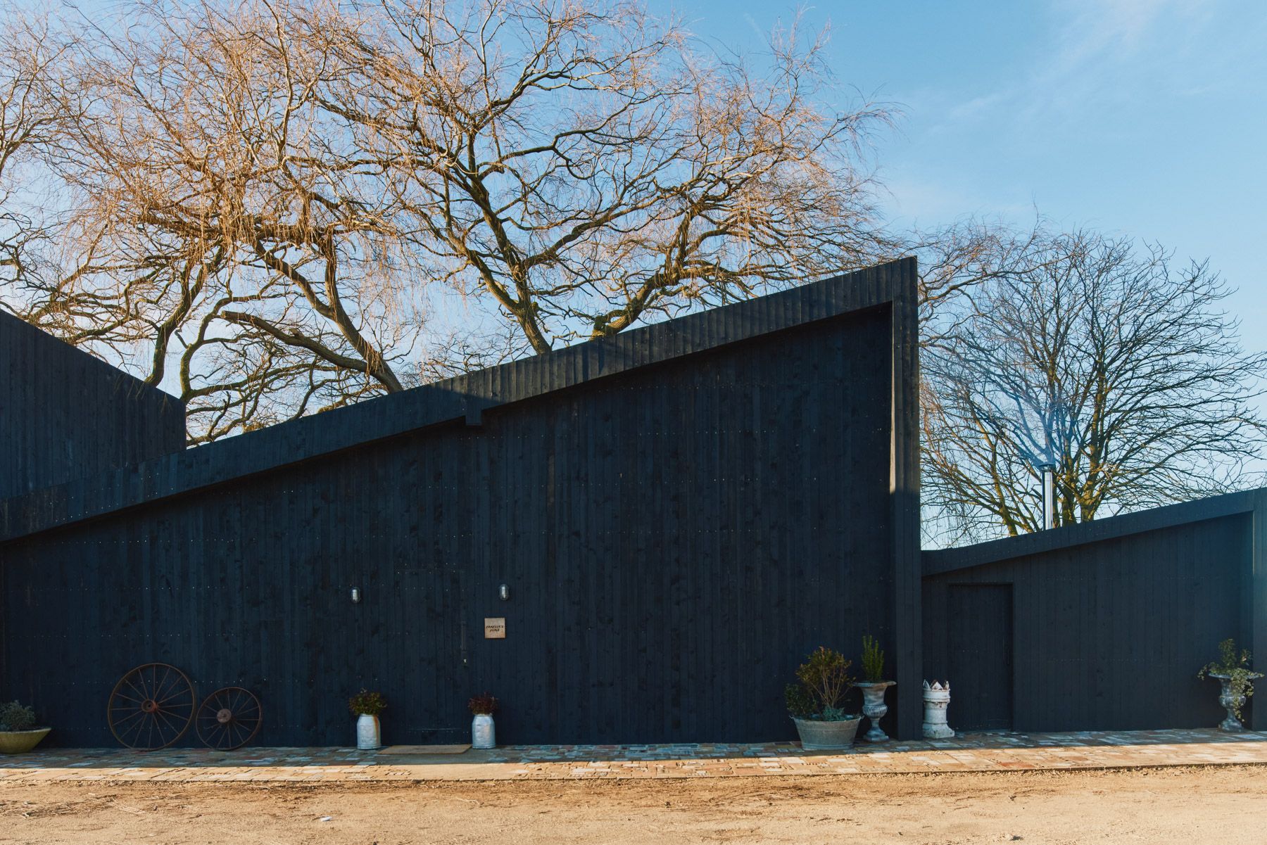 Manor Wisteria Zouch Bonington: 4-Bedroom Barn with Sauna, Countryside Views & Private Groun