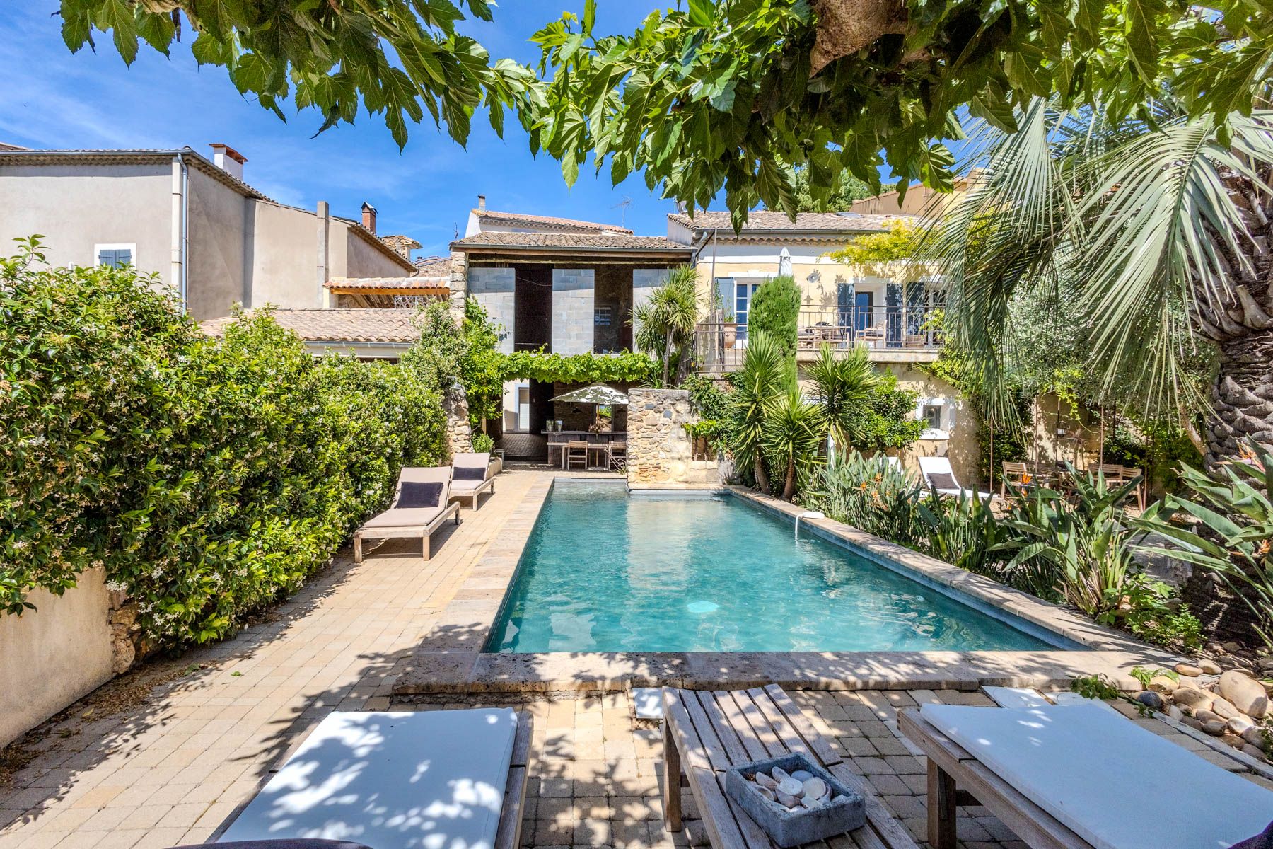 Mas Doré Laurens Magalas: 4-Bedroom Villa with Private Pool and Spa in Languedoc Franc