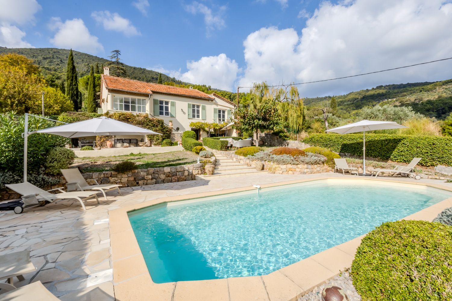 Mas Lavande Jourdan Seillans: 4 Bedroom Villa with Tennis Court & Spa near Medieval Seilla