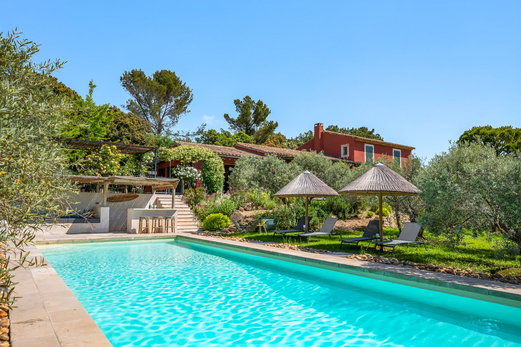 Mas Lavande Valensole Provence: 5-Bedroom Heated Pool & Spa Villa in Provence-Alpes | Countr