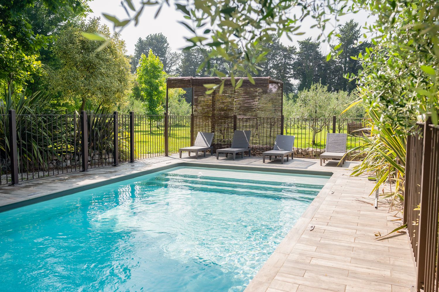 Mas Safran Glanum Provence: 6-Bedroom Historic Mas with Spa and Private Grounds in Saint