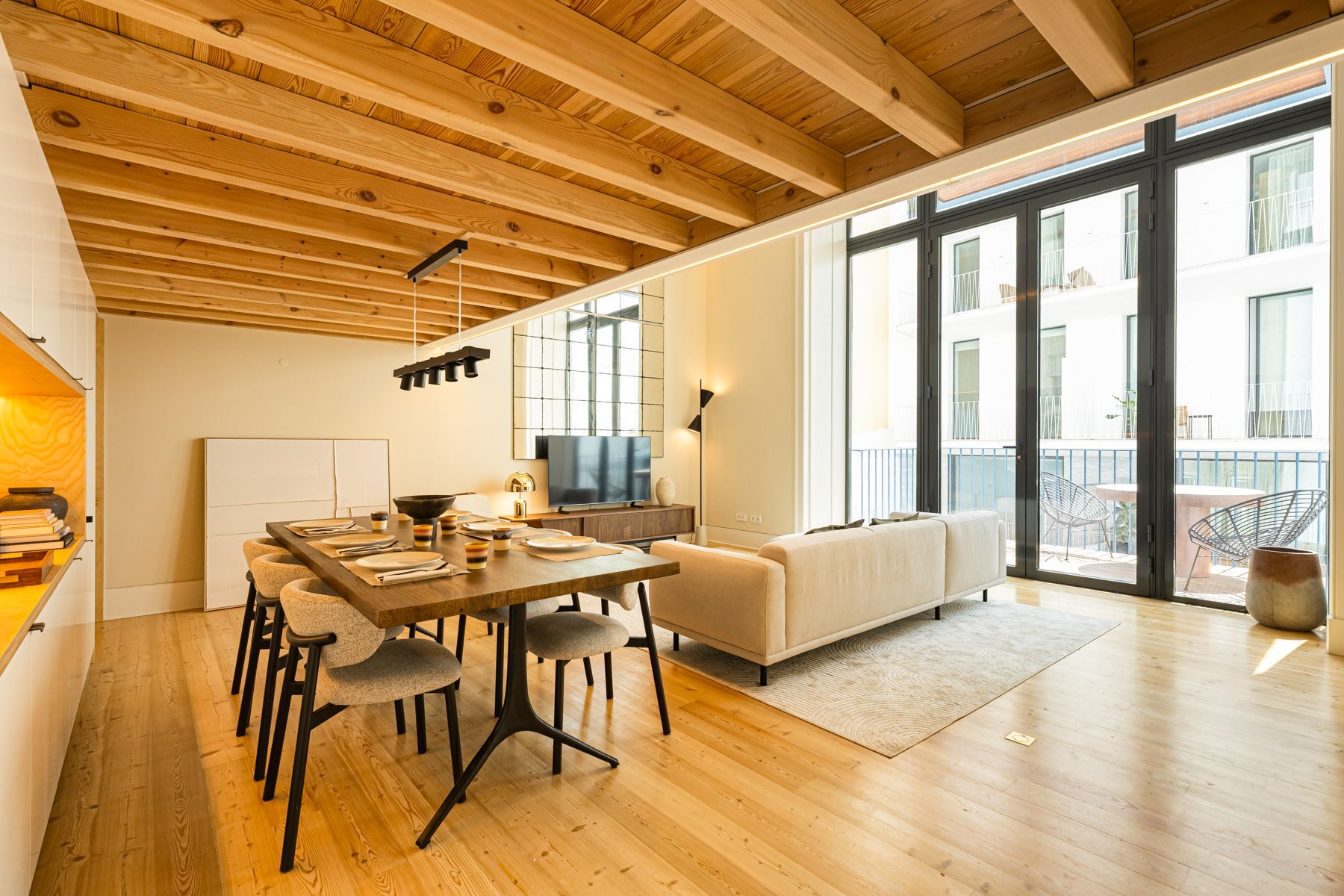 Palácio Cedro Alfama Lisboa: 1-Bedroom Mezzanine Apartment with Spa Near Avenida da Liber