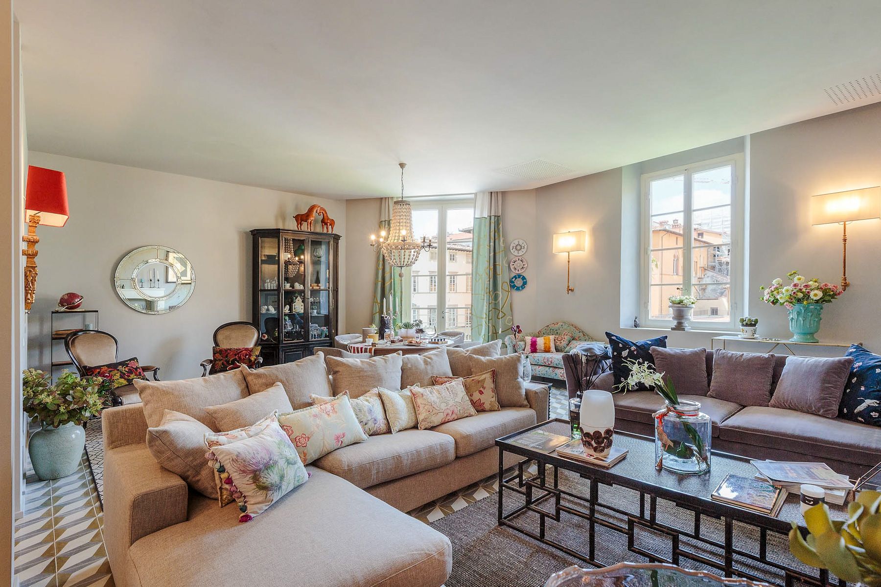 Palazzo Belcanto Fillungo Lucca: 4-Bedroom Rooftop Apartment with Spa in Historic Lucca, Tusc