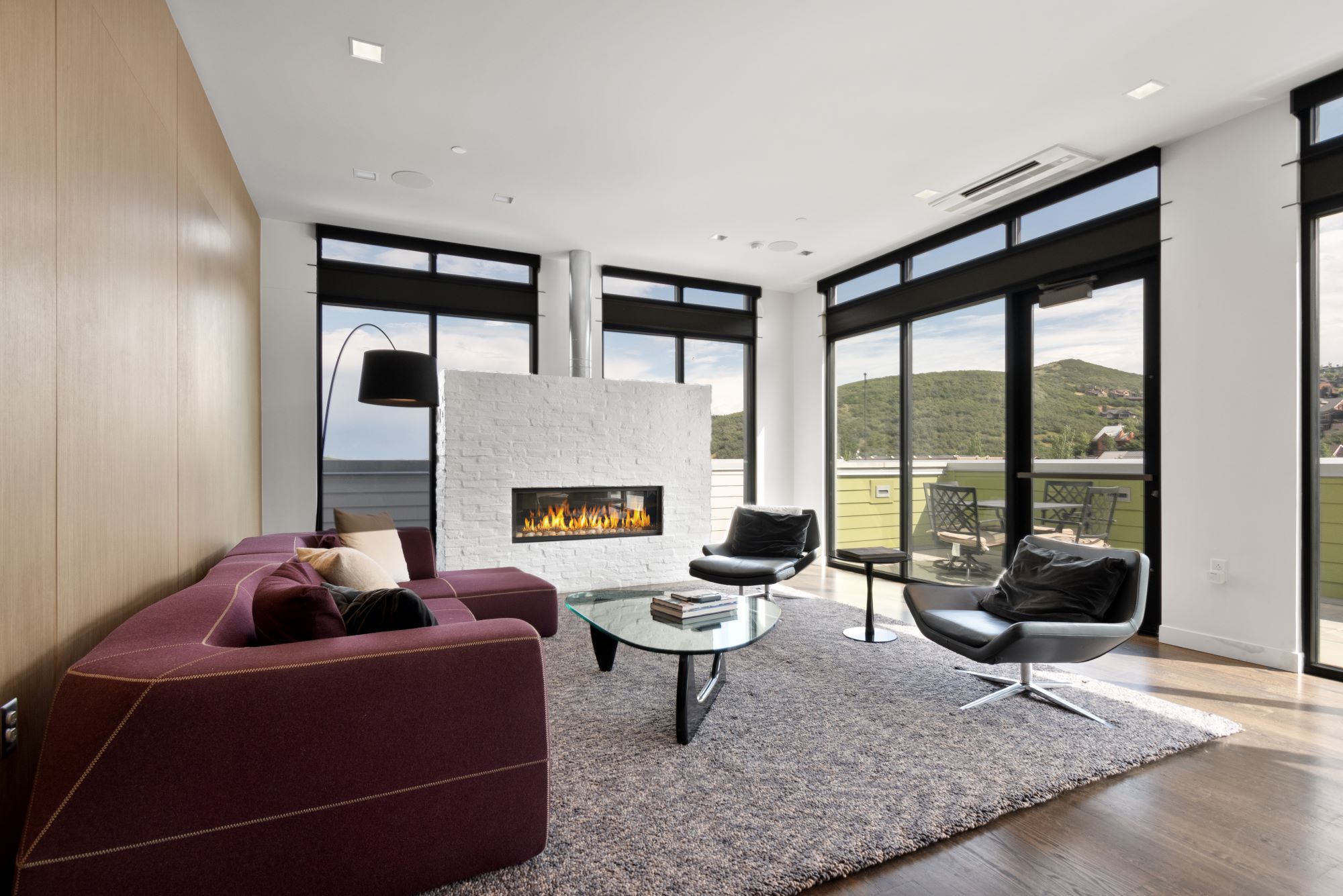 Penthouse Boreas McPolin Park City: Luxury 3-Bedroom Penthouse with Hot Tub and Fireplace, Park City