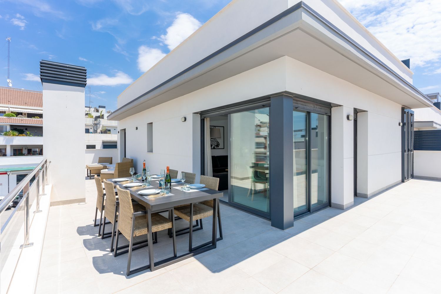 Pis Daurada Garraf Sitges: 2-Bedroom Penthouse with Sea Views and Private Terraces in S