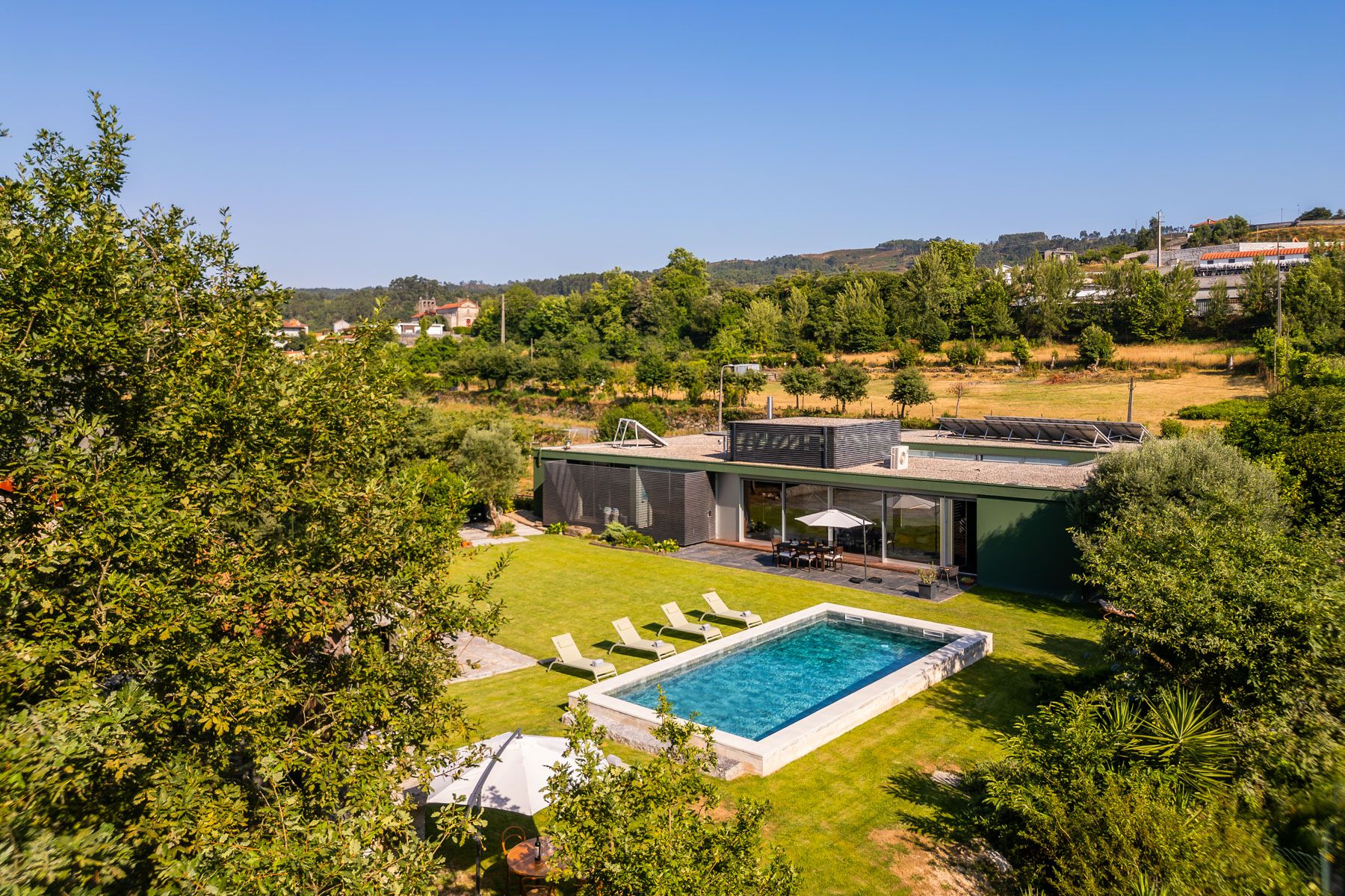 Quinta Dourada Comporta Portugal: 4-Bedroom Countryside Retreat with Spa & Fireplace in Northe