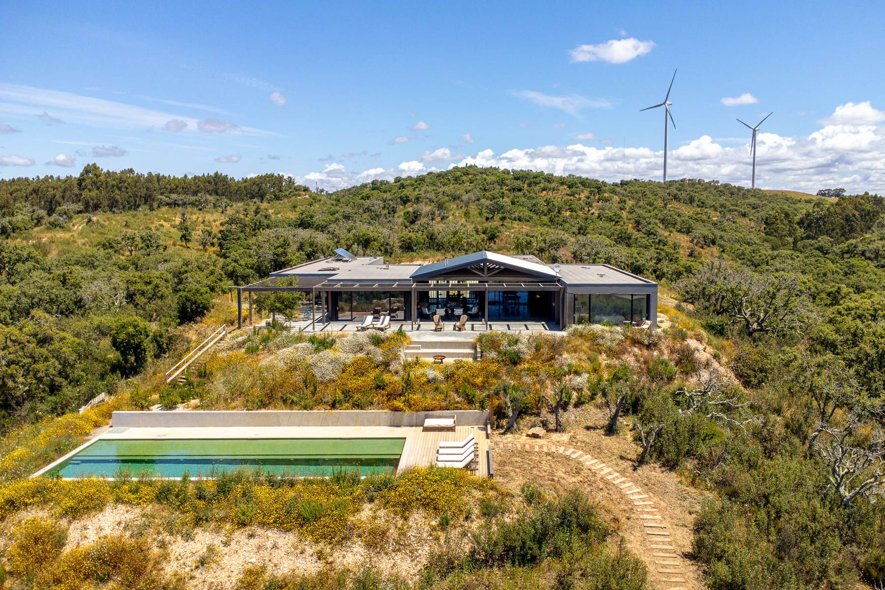 Quinta Dourada Sintra Portugal: 14-Bedroom Estate with Tennis Court and Spa in Portugal’s Al