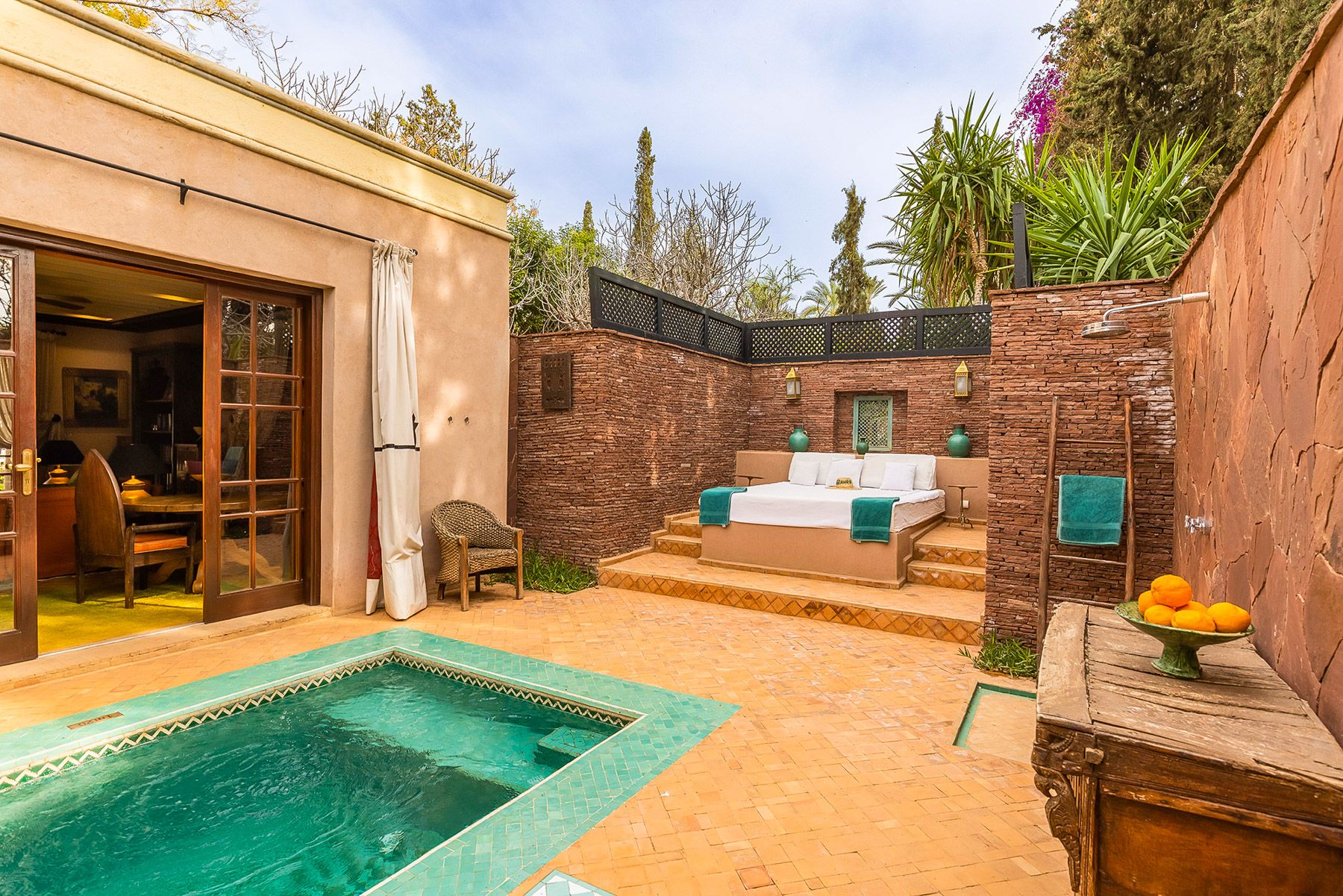 Riad Safran Sidi Bou Ezzahra

Wait, that’s 5 words. Let me reconsider.

Riad Safran SidiBou Ezzahra: 1-Bedroom Romantic Retreat with Private Plunge Pool in Ezzah