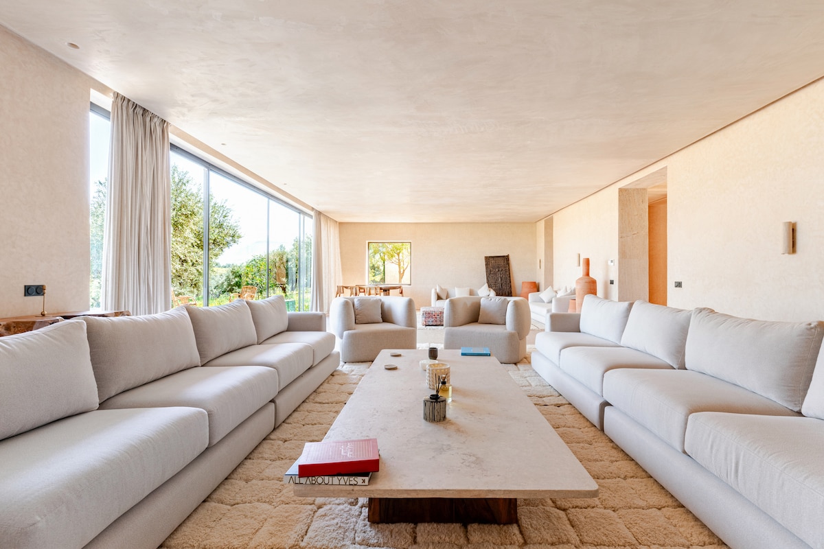 Riad Safran Tahannaout Marrakech: Luxury 4-Bedroom Villa with Private Pool and Spa, Marrakech-Safi