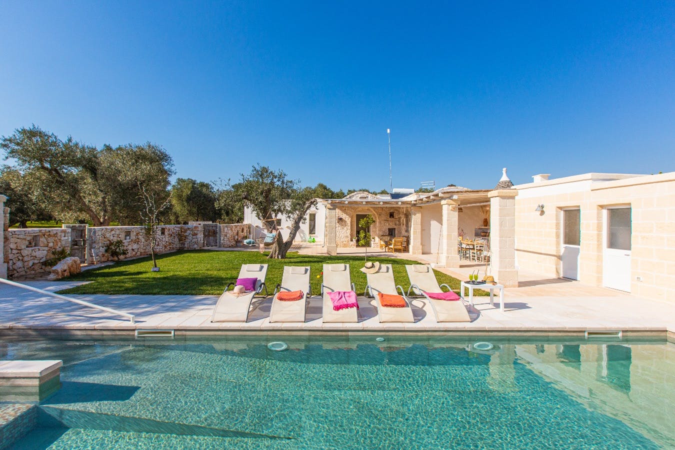 Trullo Ambrato Lamione Pilone Ostuni: Luxury 3-Bedroom Villa with Private Pool and Spa, Ostuni, Apulia