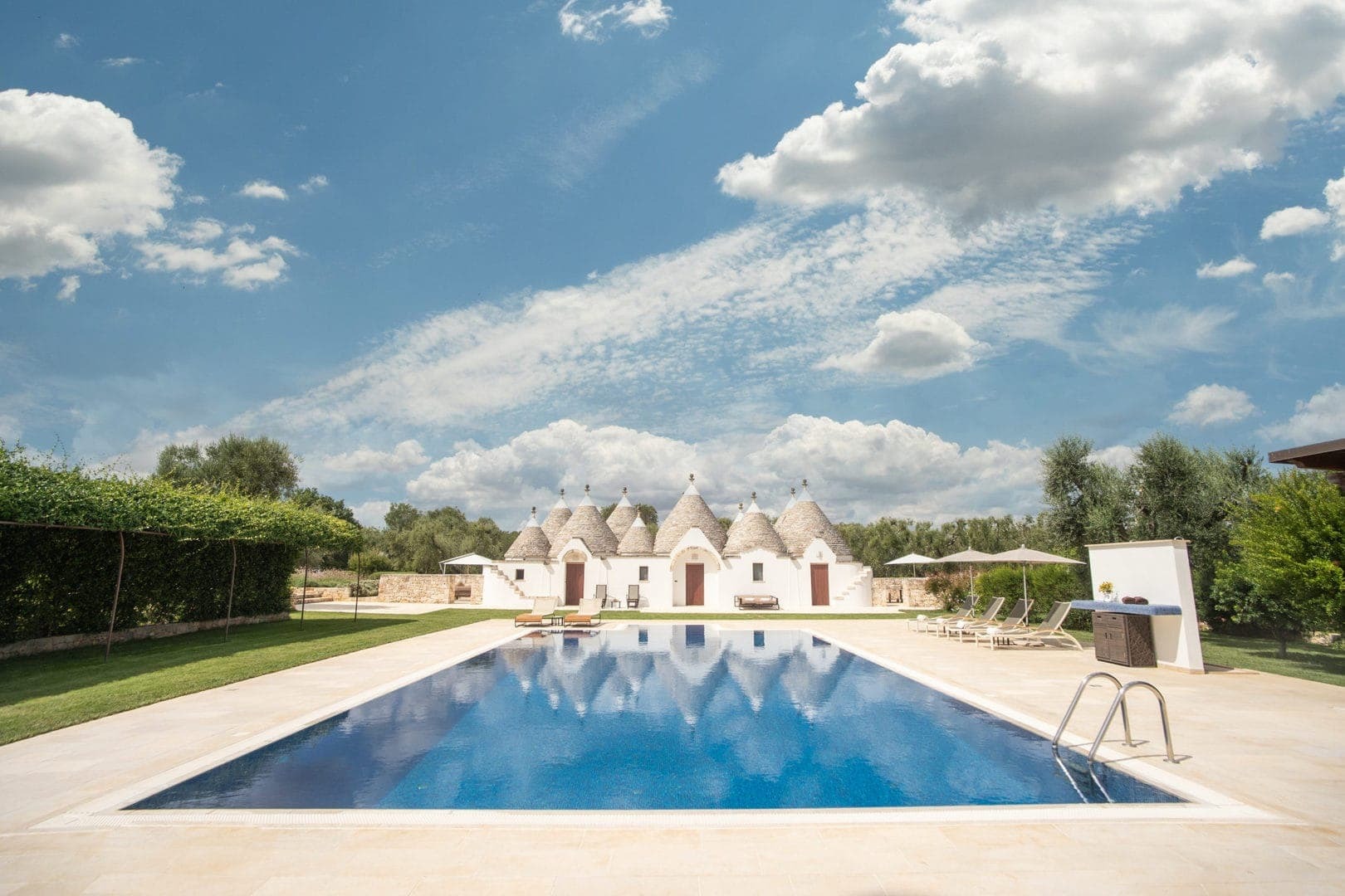 Trullo Ambrato Lamione Specchia: Luxury 4-Bedroom Apartment with Private Pool and Spa in Specchia, Puglia