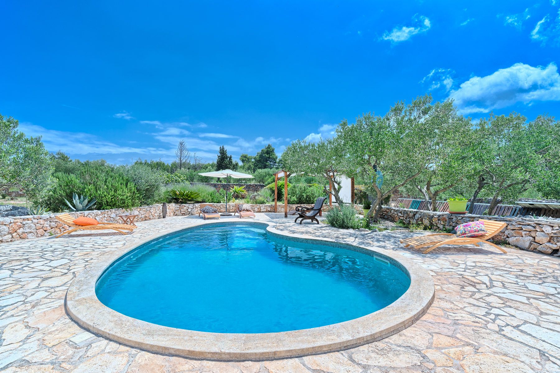 Vila Lavanda Jelsa Hvar: 2-Bedroom Stone Cottage Rental Hvar with Pool, Spa & Mediter