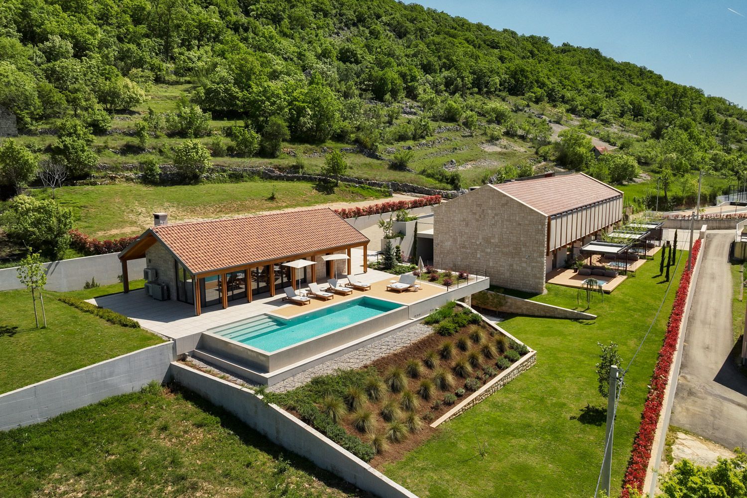 Vila Sjaj Marjan Split: 4-Bedroom Infinity Pool & Sea Views | Luxury Villa Rental Sp