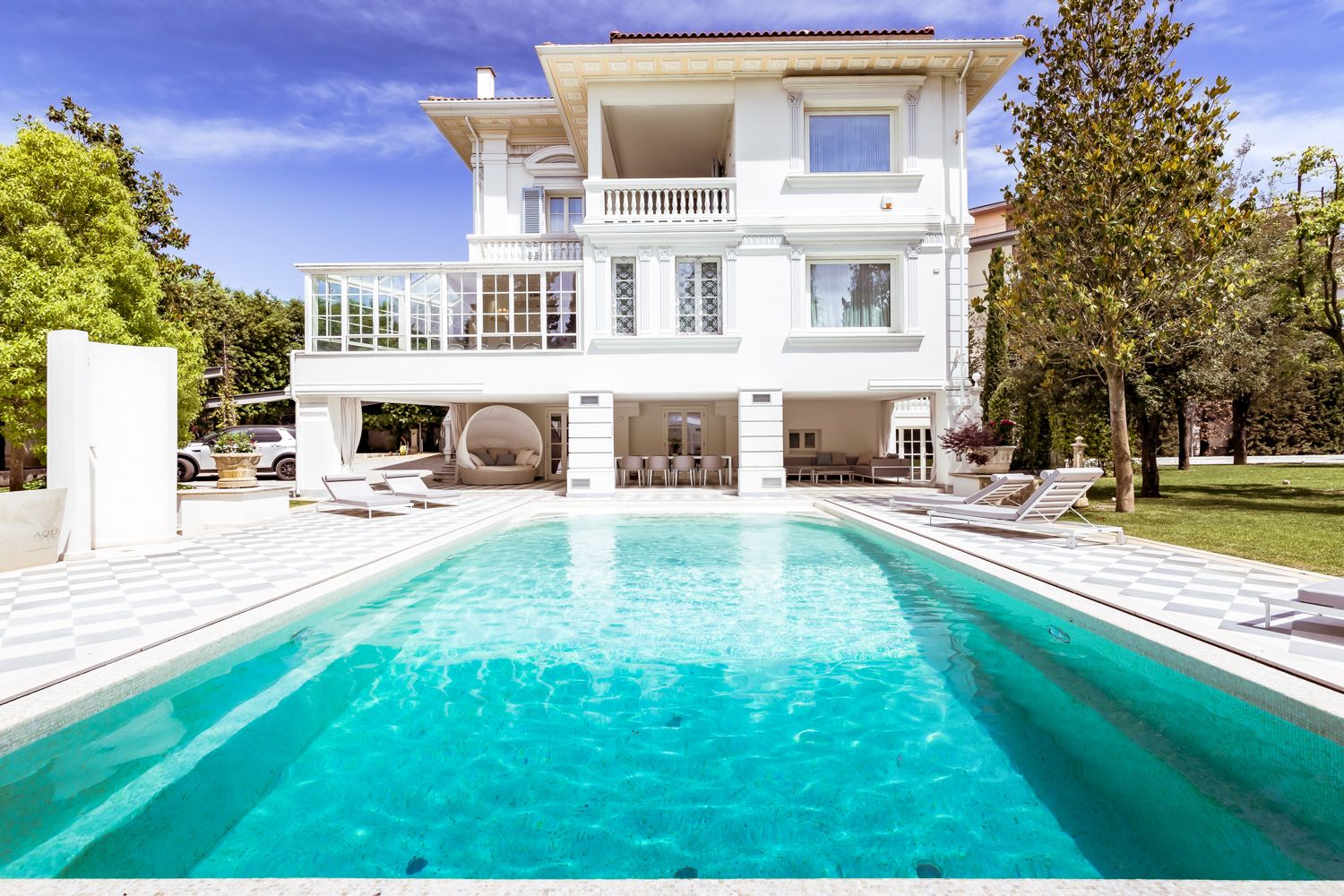 Villa Alabastro Pontorme Empoli: 5-Bedroom Historic Villa with Heated Pool and Spa in Empoli