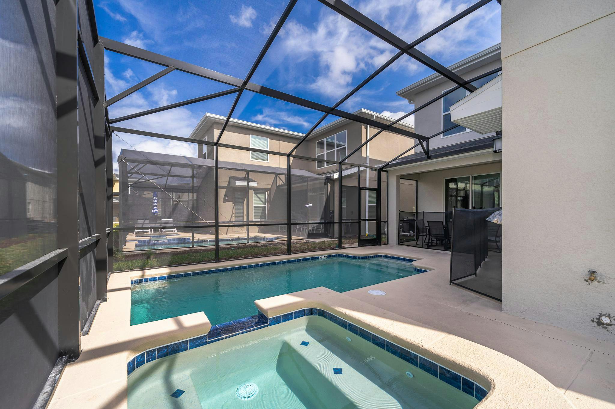 Villa Alisio Buenavista Kissimmee: Luxury 4-Bedroom Villa with Private Pool and Spa, Osceola County