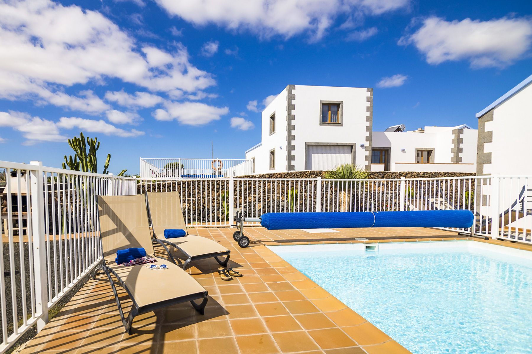 Villa Alisio Calderón Lajares: 2-Bedroom Villa with Private Pool and Spa in Lajares, Fuerte