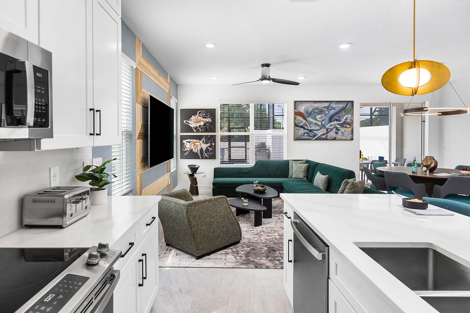 Villa Alisio Cypress Bay Orange County: Luxury 5-Bedroom Villa with Pool and Fitness Centre, Orange County