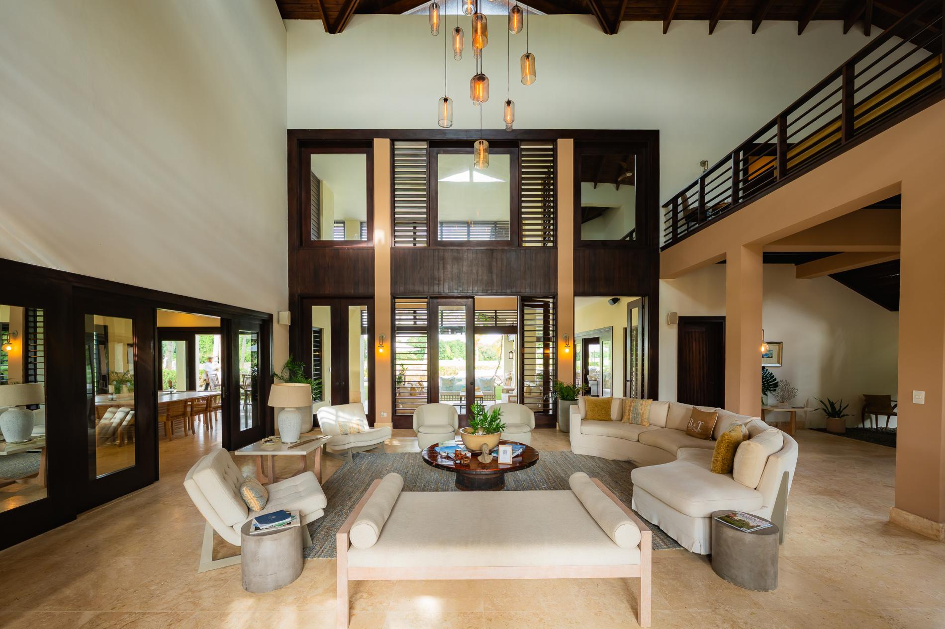 Villa Alisio Dorado Corales: Luxury 5-Bedroom Villa with Pool and Golf Views, Dominican Republic