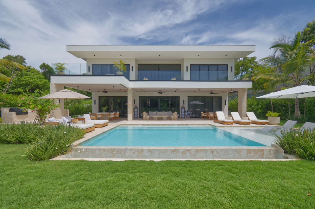 Villa Alisio Esmeralda Cap Cana: Luxury 5-Bedroom Villa with Private Pool and Tennis Court, Cap Cana Dominican Republic