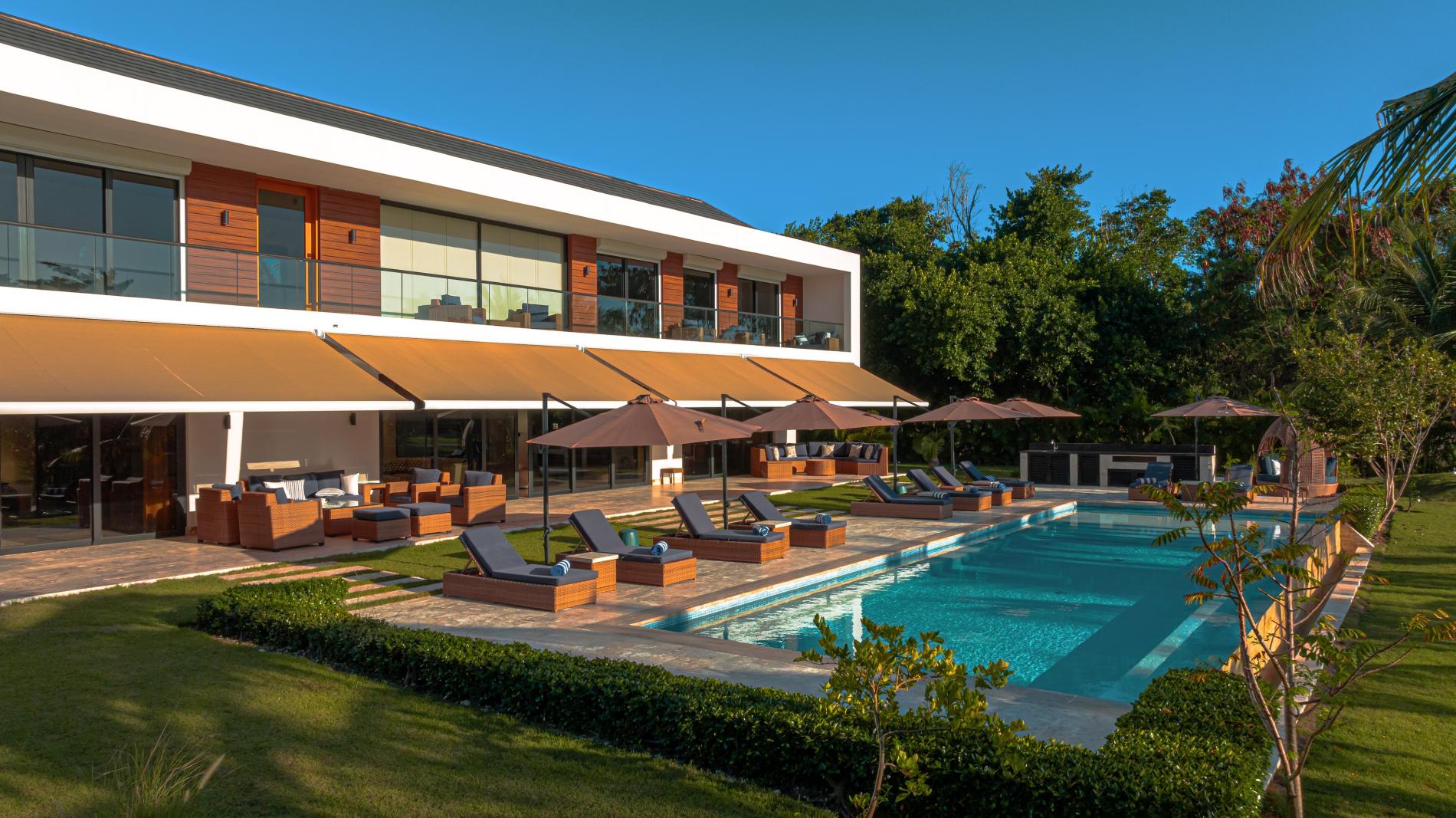 Villa Alisio Esmeralda Verón: Luxury 7-Bedroom Villa with Pool and Sea Views, Verón, Dominican Republic