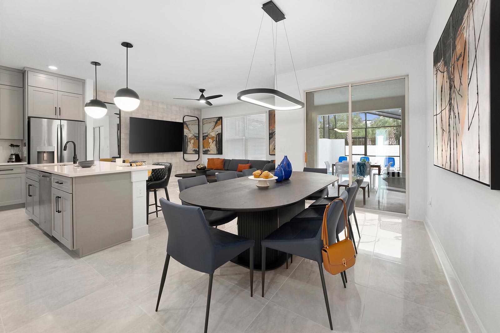 Villa Alisio Floridana Orange: Luxury 4-Bedroom Villa with Private Pool and Shuttle, Orange County Florida