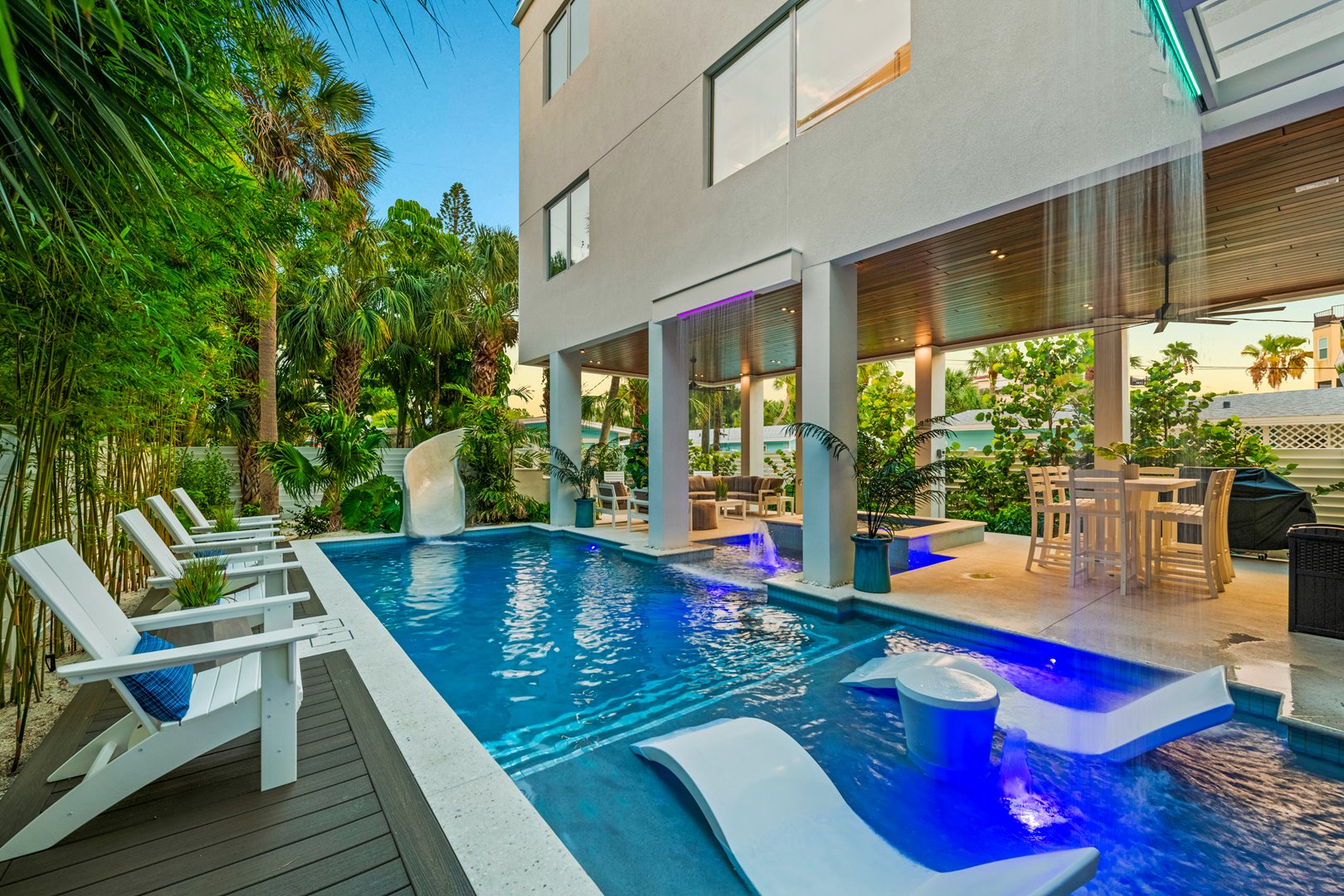 Villa Alisio Nokomis Sarasota: Luxury 6-Bedroom Villa with Private Pool and Sea Views, Sarasota