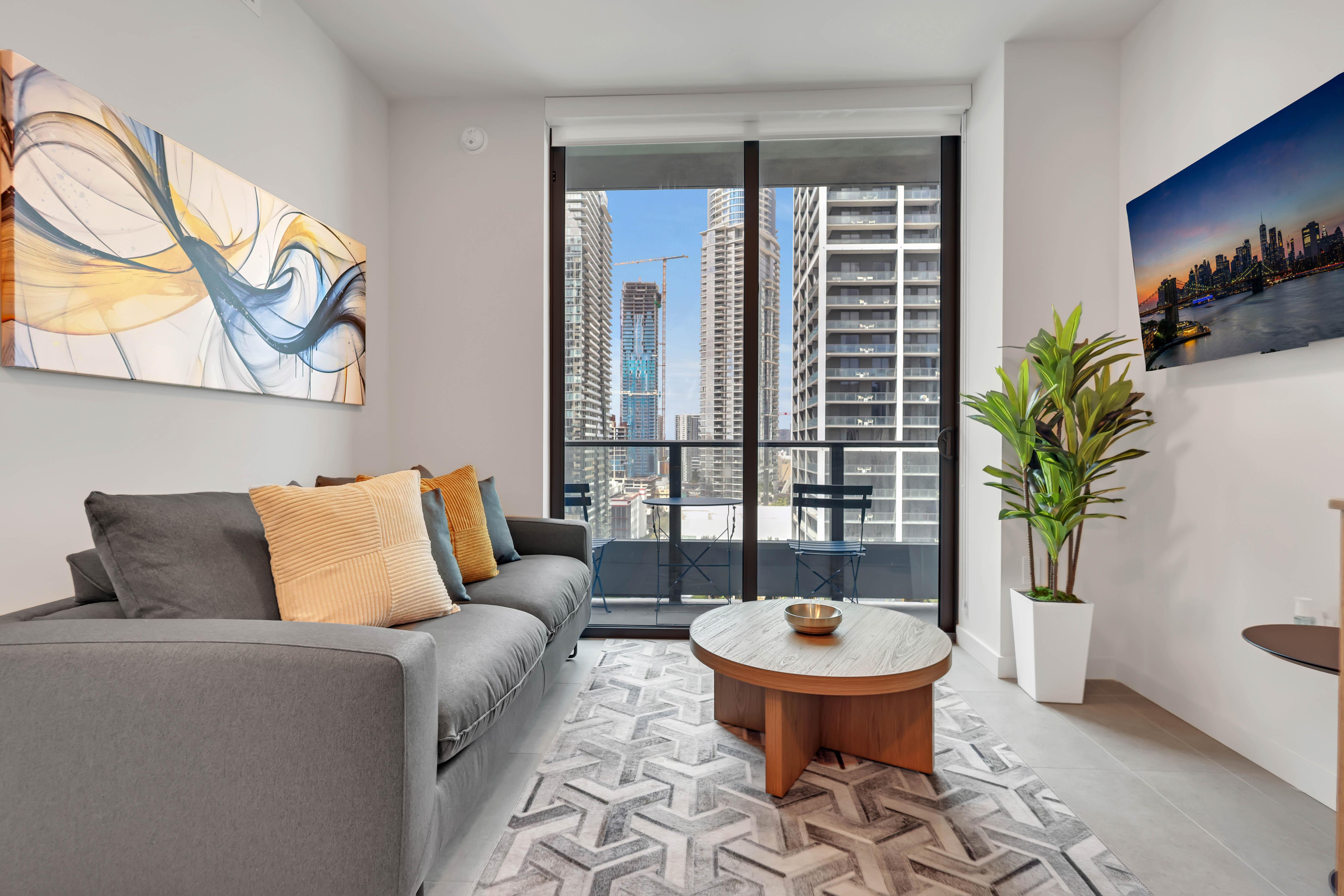 Villa Alisio Watson Morningside Miami: Luxury 1-Bedroom Apartment with Rooftop Pool and Gym, Downtown Miami