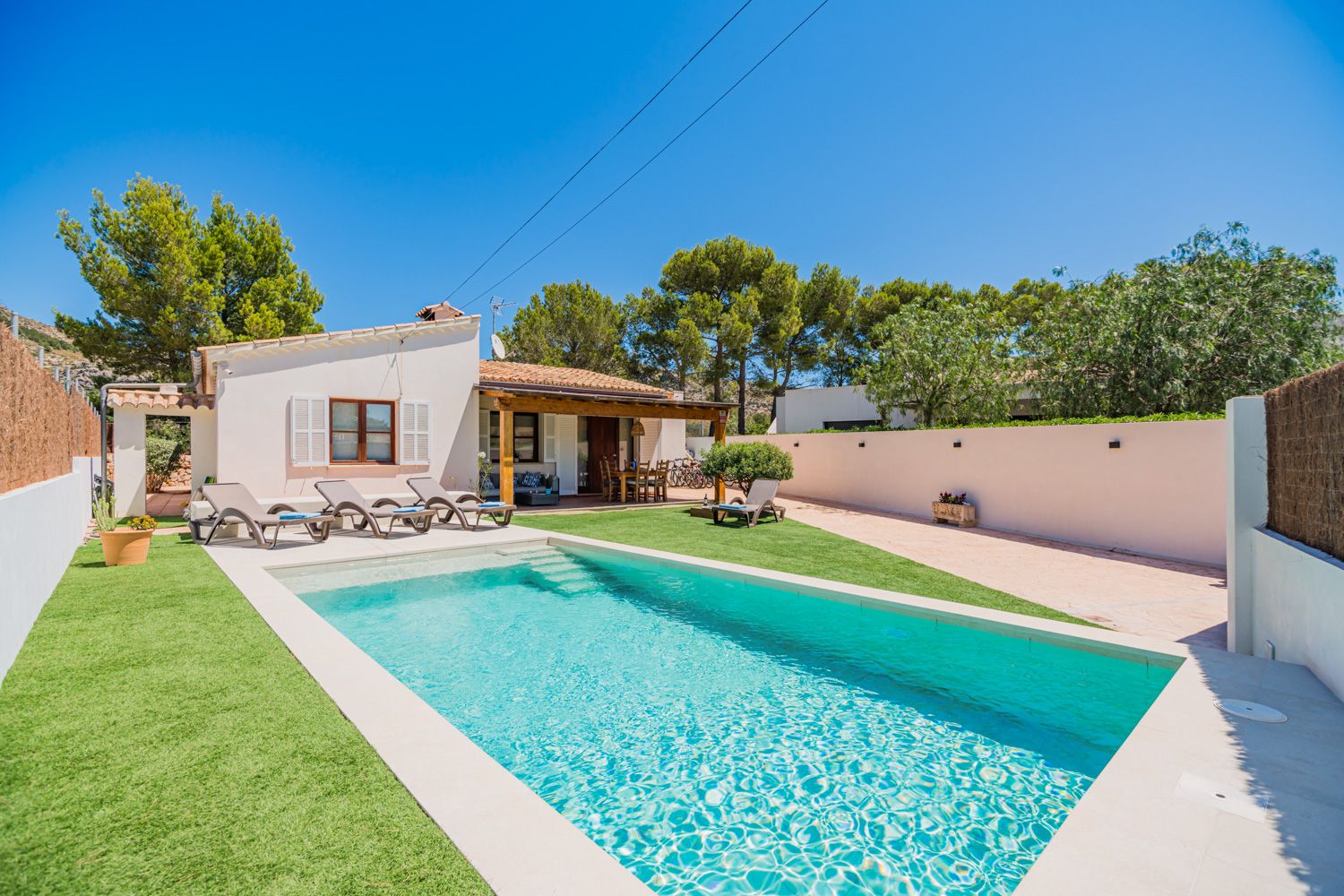 Villa Almendro Calvari Pollensa: 3-Bedroom Villa with Private Pool, Spa & Tennis Near Pollens