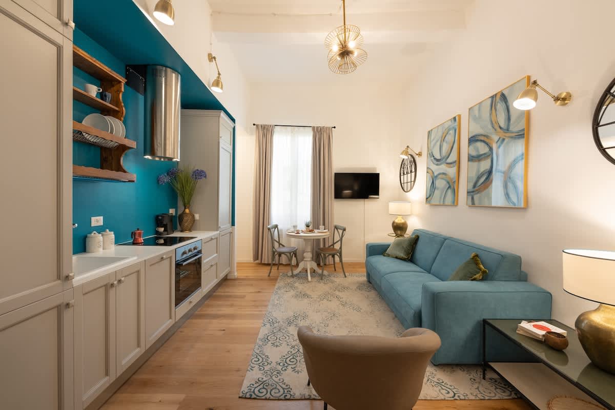 Villa Amaranto Calzaiuoli Firenze: Luxury 3-Bedroom Apartment with Spa and Air-Con in Santa Croce, Florence