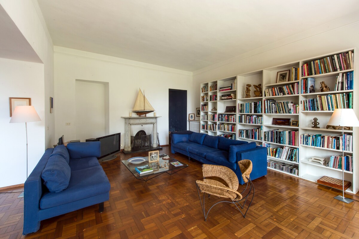 Villa Amaranto Col San Martino Treviso: Luxury 8-Bedroom Villa with Pool and Spa, Treviso